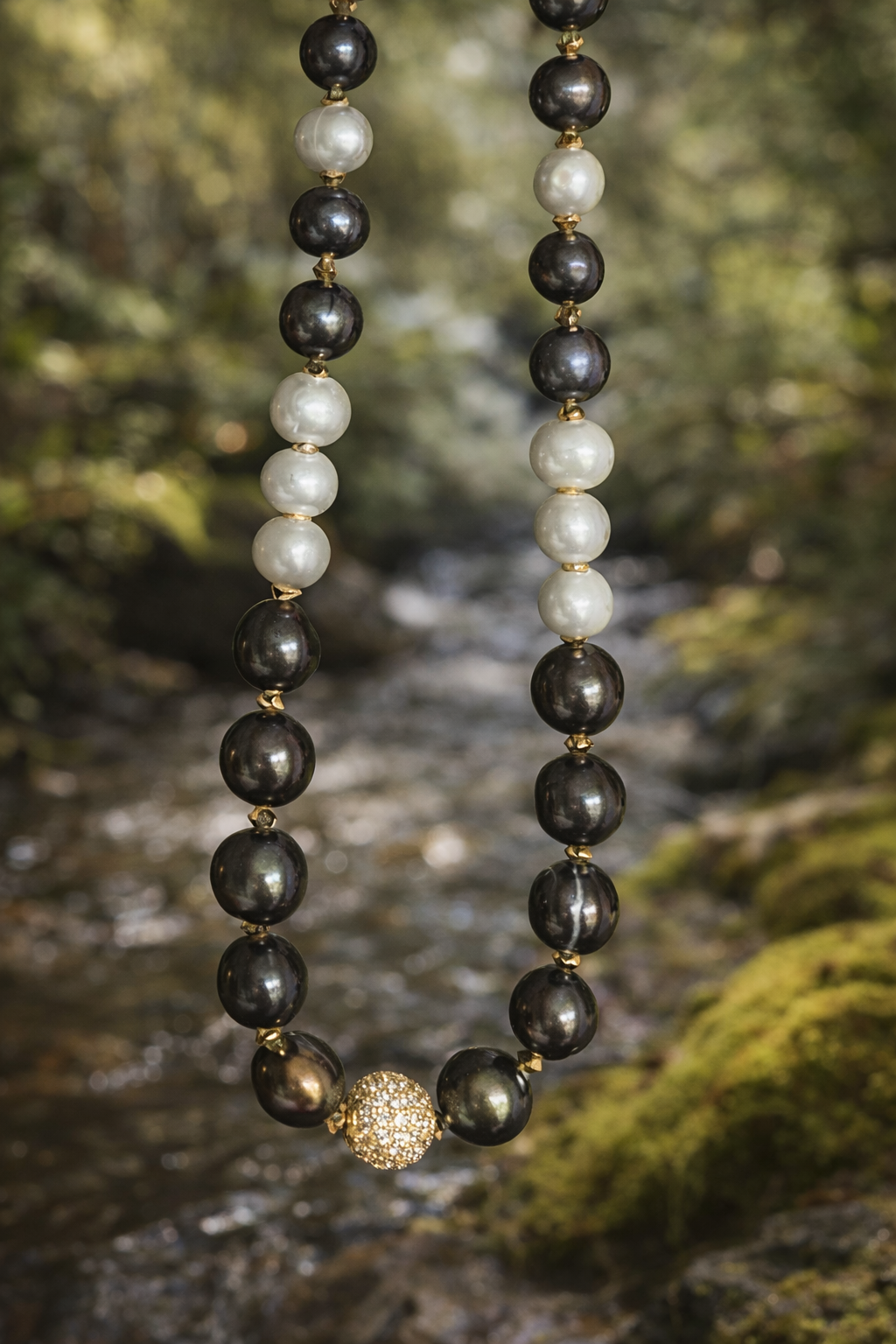 Pearl Necklace - multicolor.png