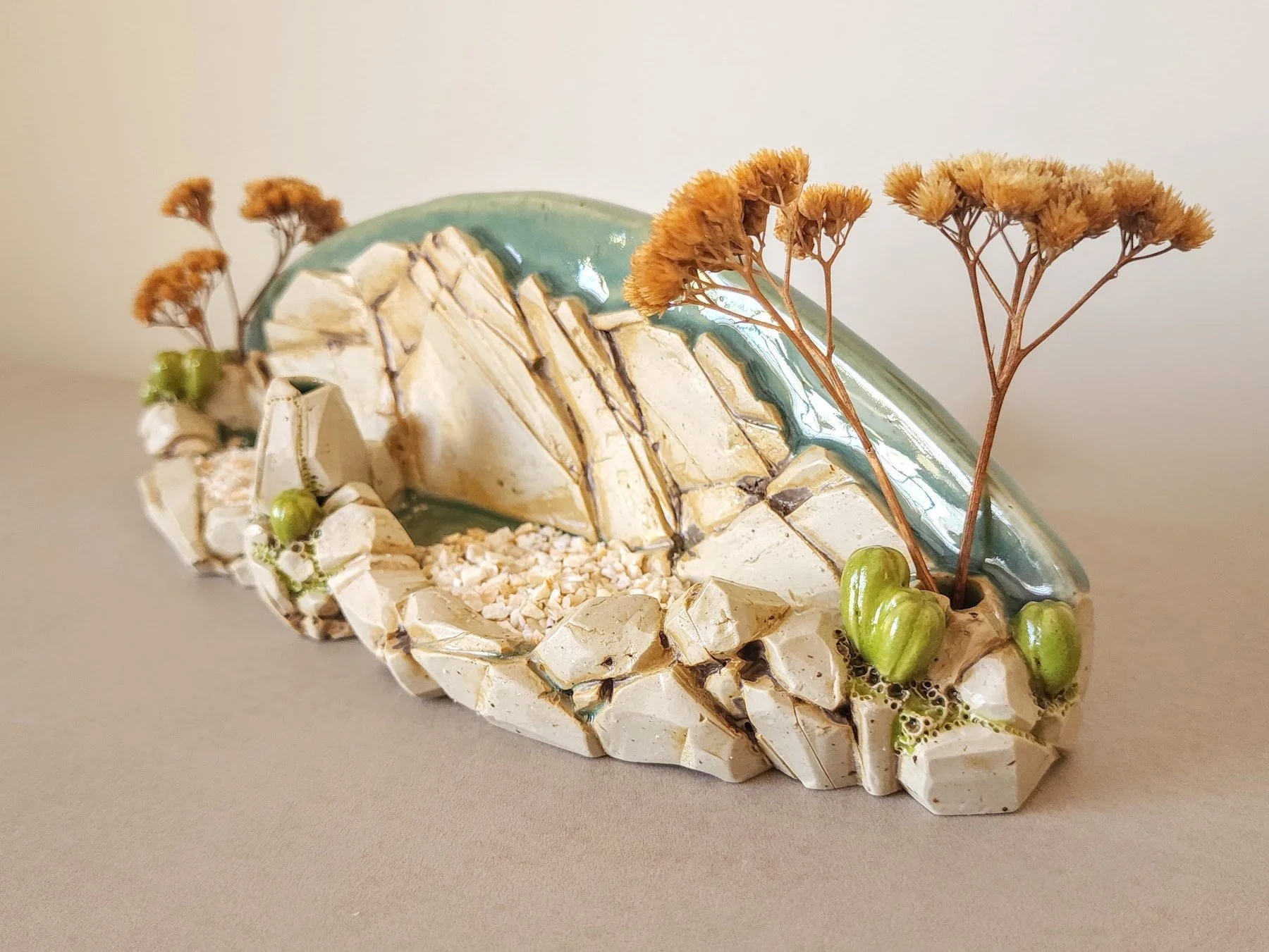 3_Steinmeyer_Samirah_SkyIslandAltar_Ceramic_10.75%22x3%22x3.25%22_$595 (right side).jpg