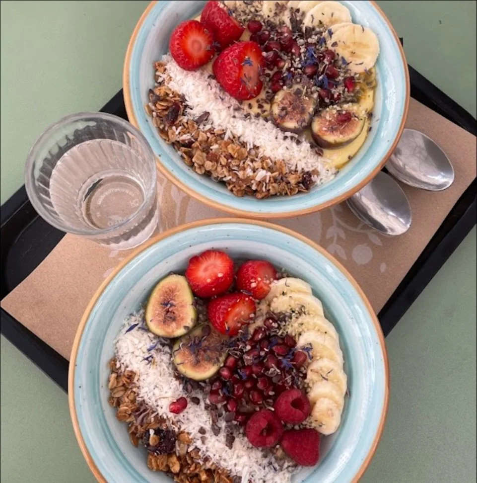 Barbarella Juice Bar Breakfast Bowl 