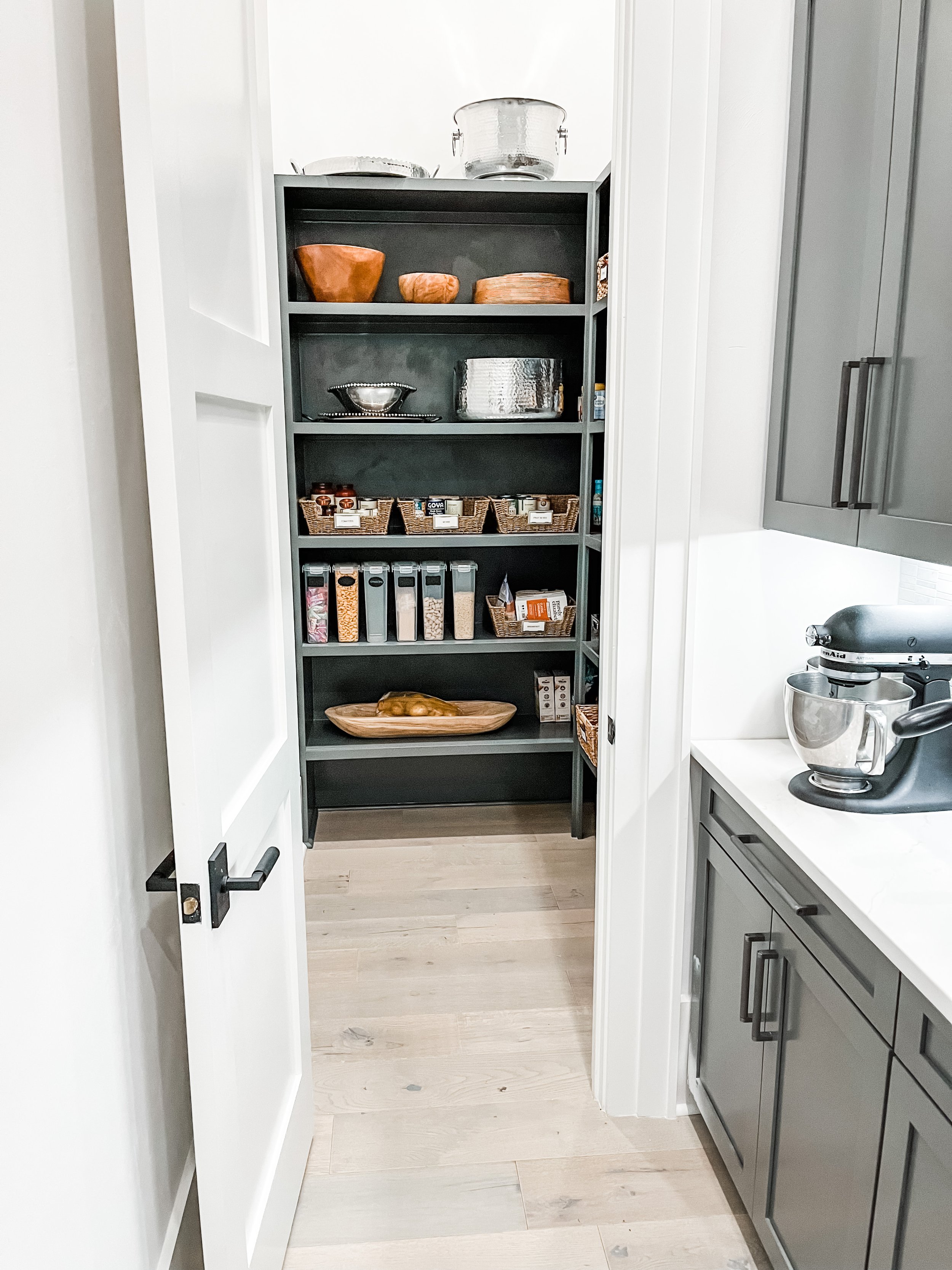 pantry-organization-after