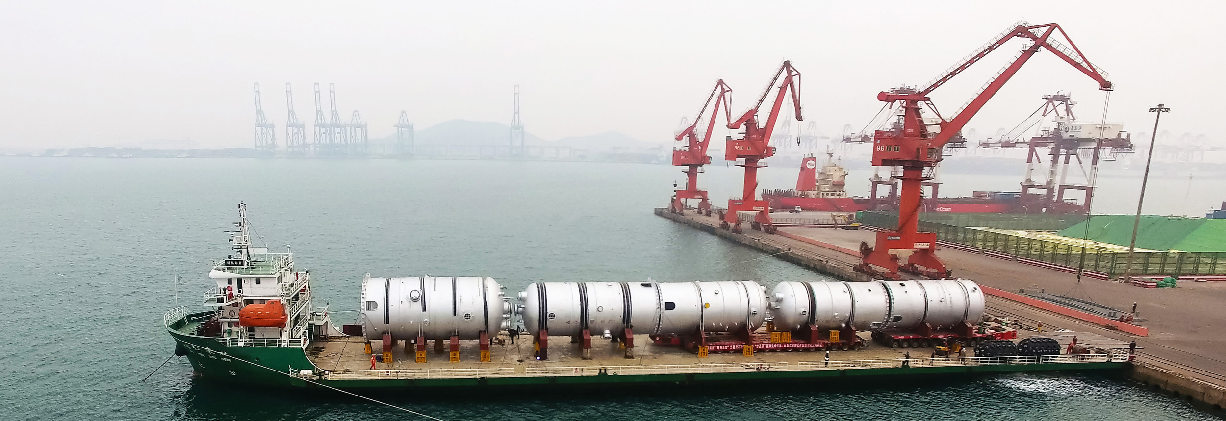Ultra large PTA crystallizer (Petrochemical 1.2 million ton/year PTA project)