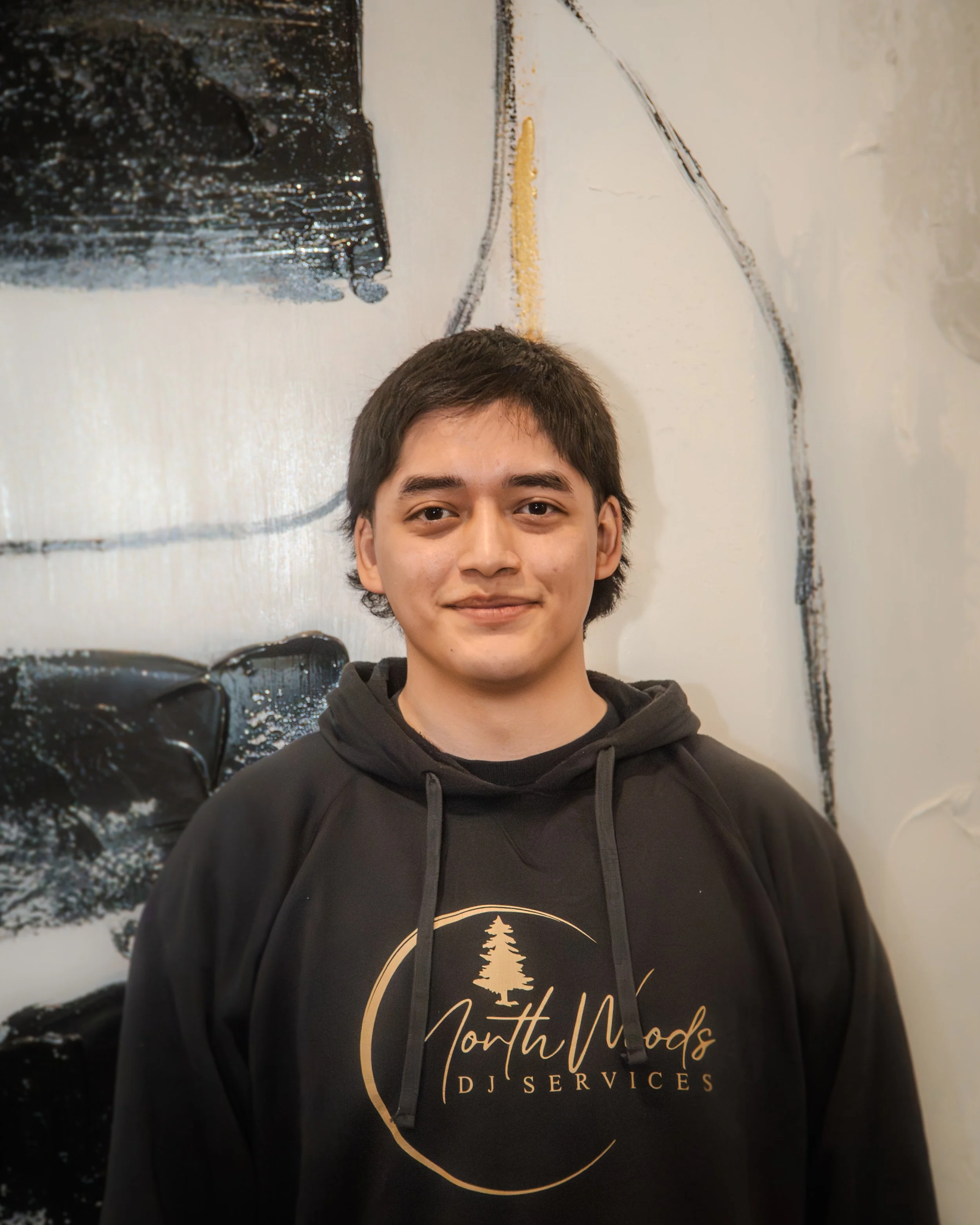 Premium DJ, DJ Deasknots is one of Northwoods Signature Events' most impressive DJs on the roster