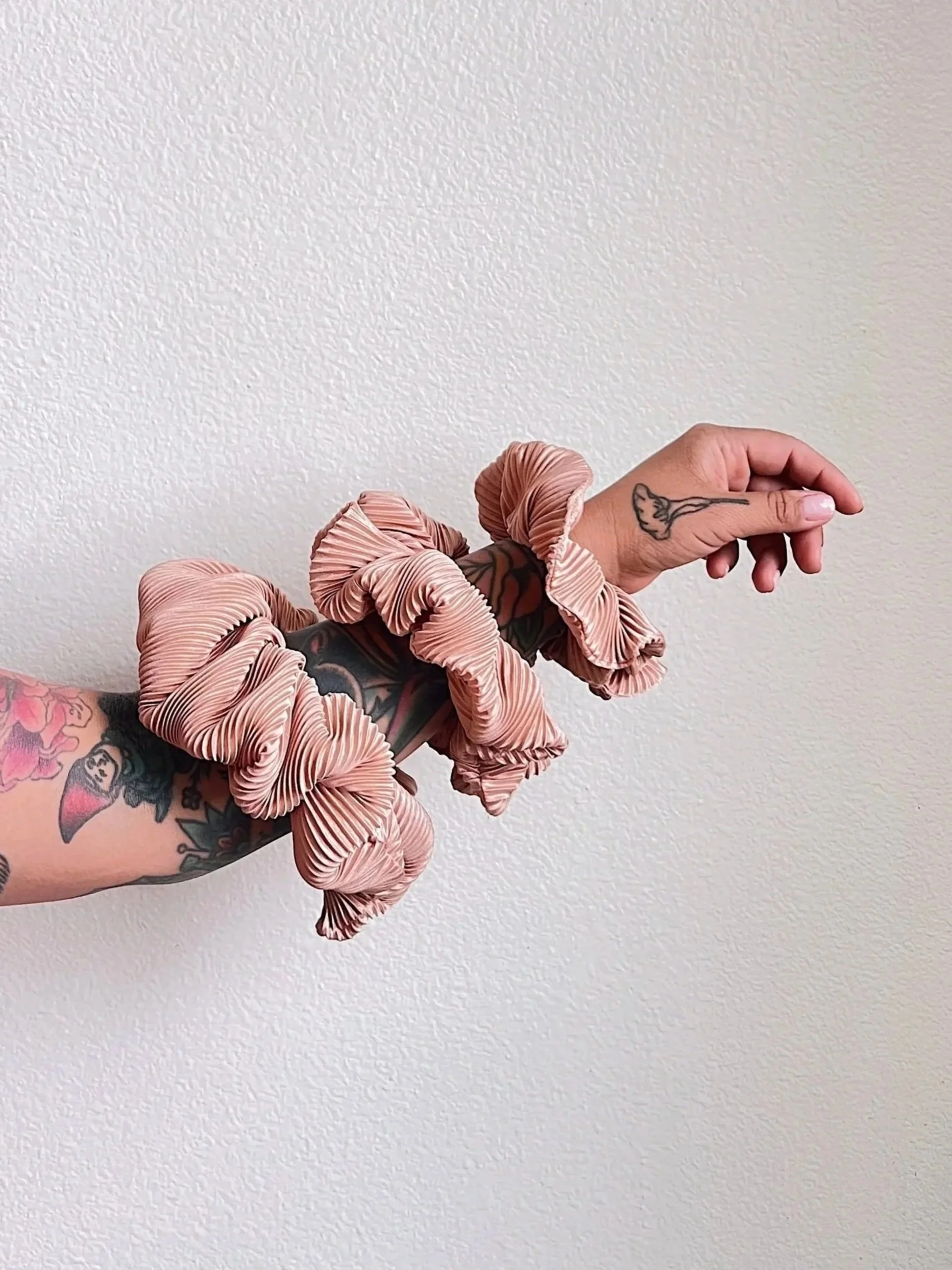 mauvescrunchie.jpg