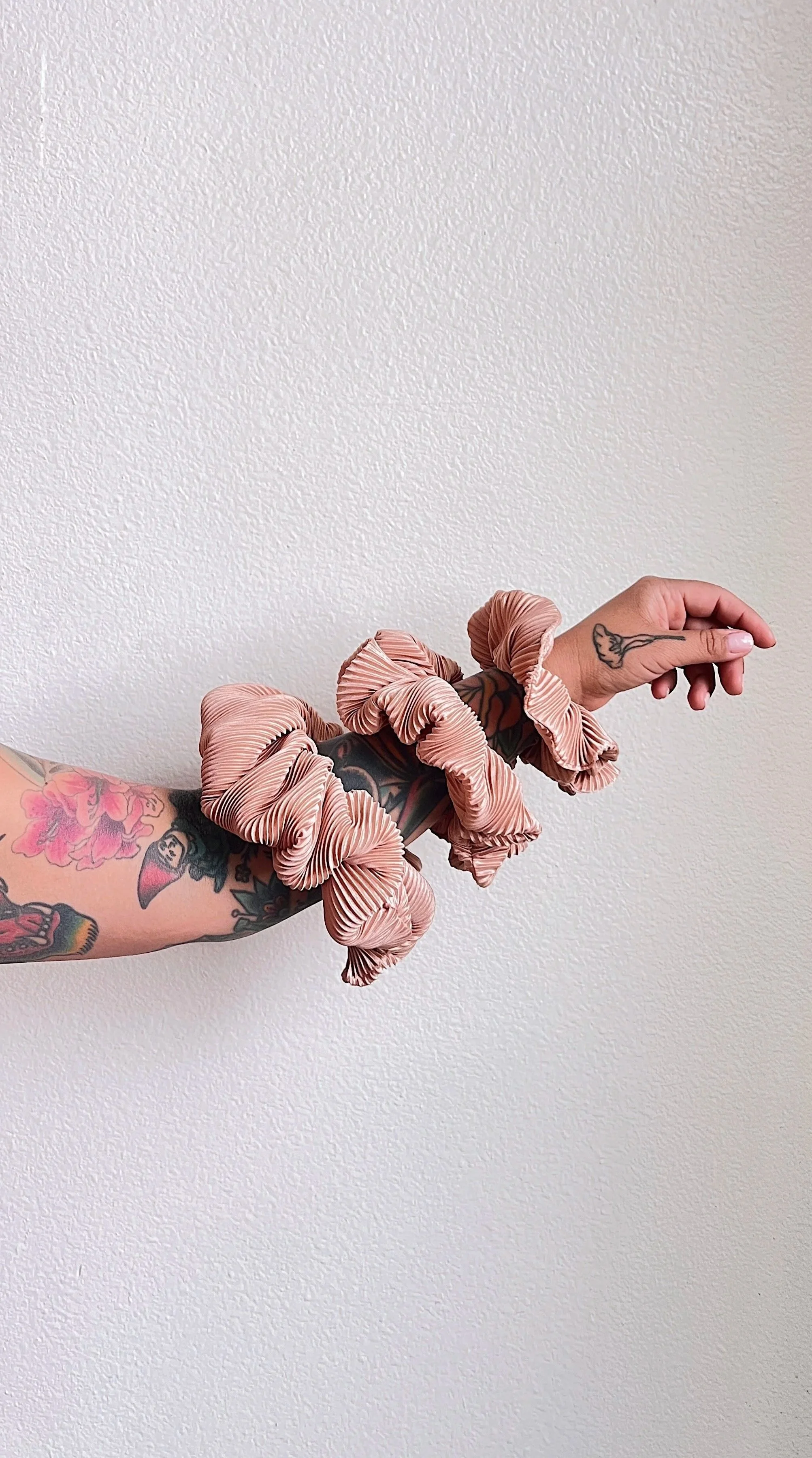 The Pleated Chiffon Scrunchie in Mauve