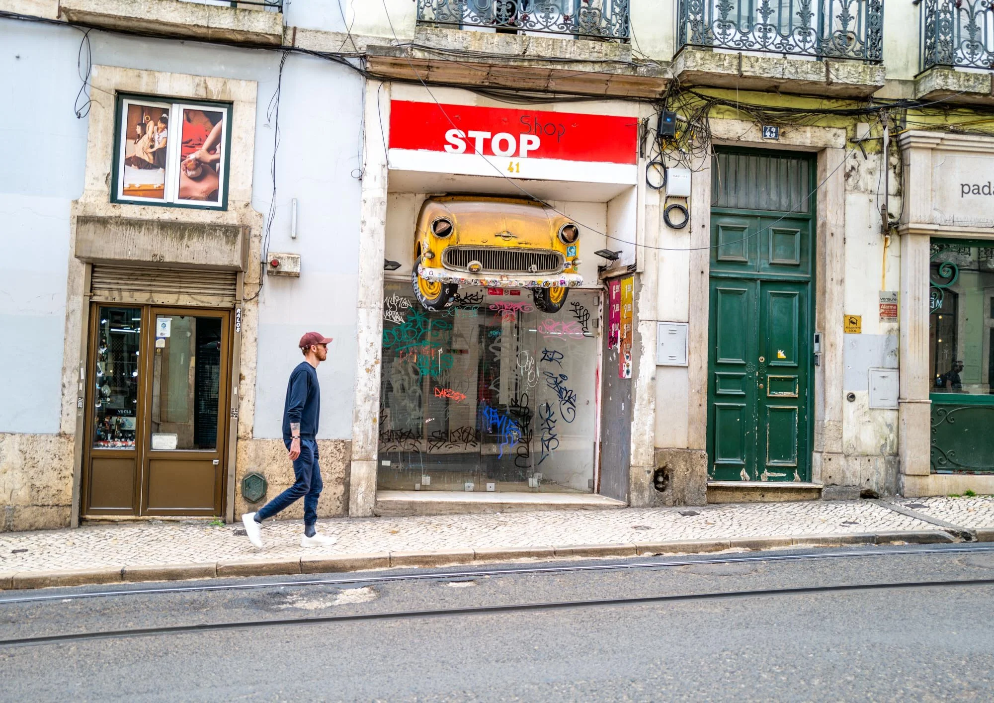 Lisboa Str View 51+ Q2-1-2.jpg