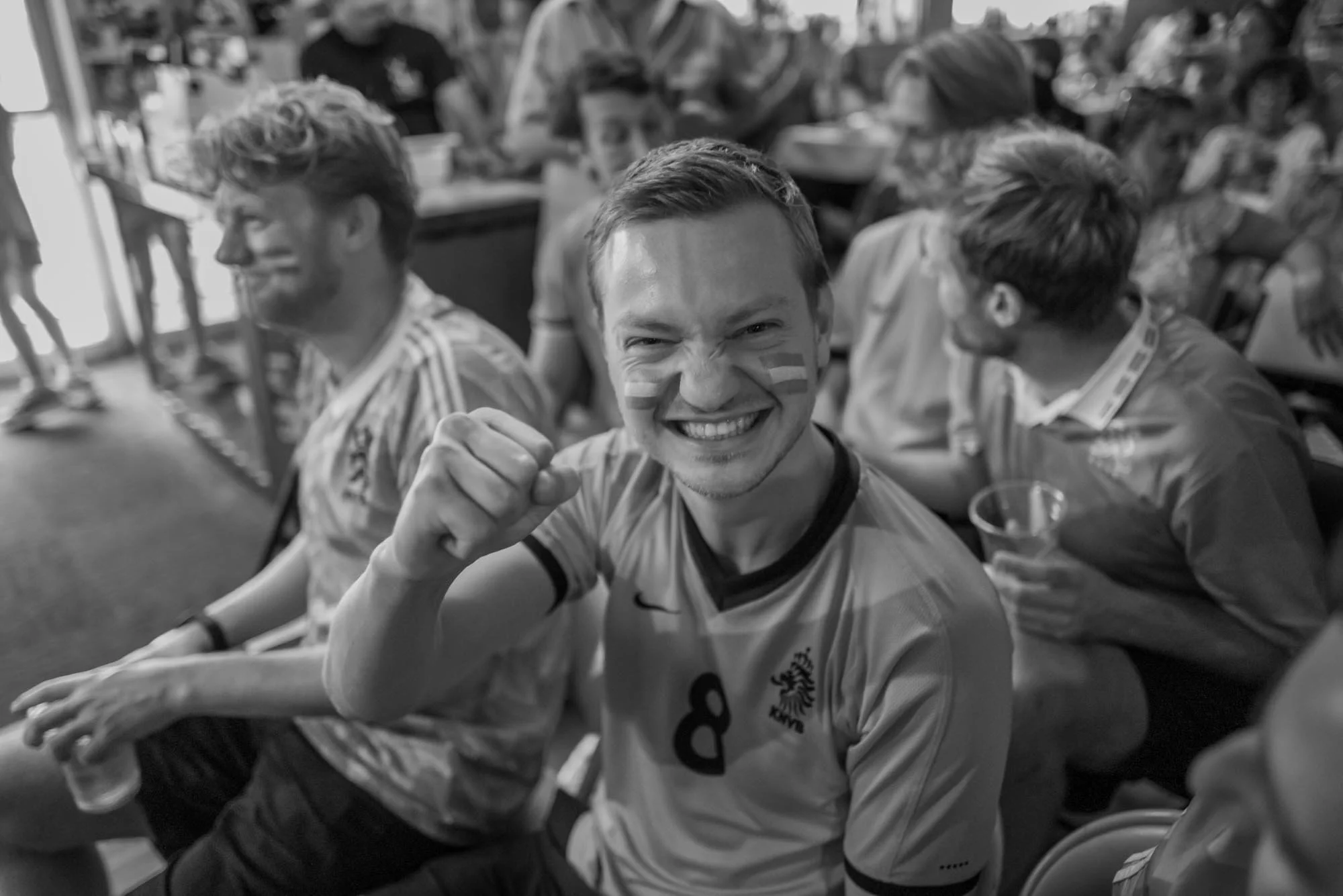 Henk's WC watch party 5 Q2M-1.jpg
