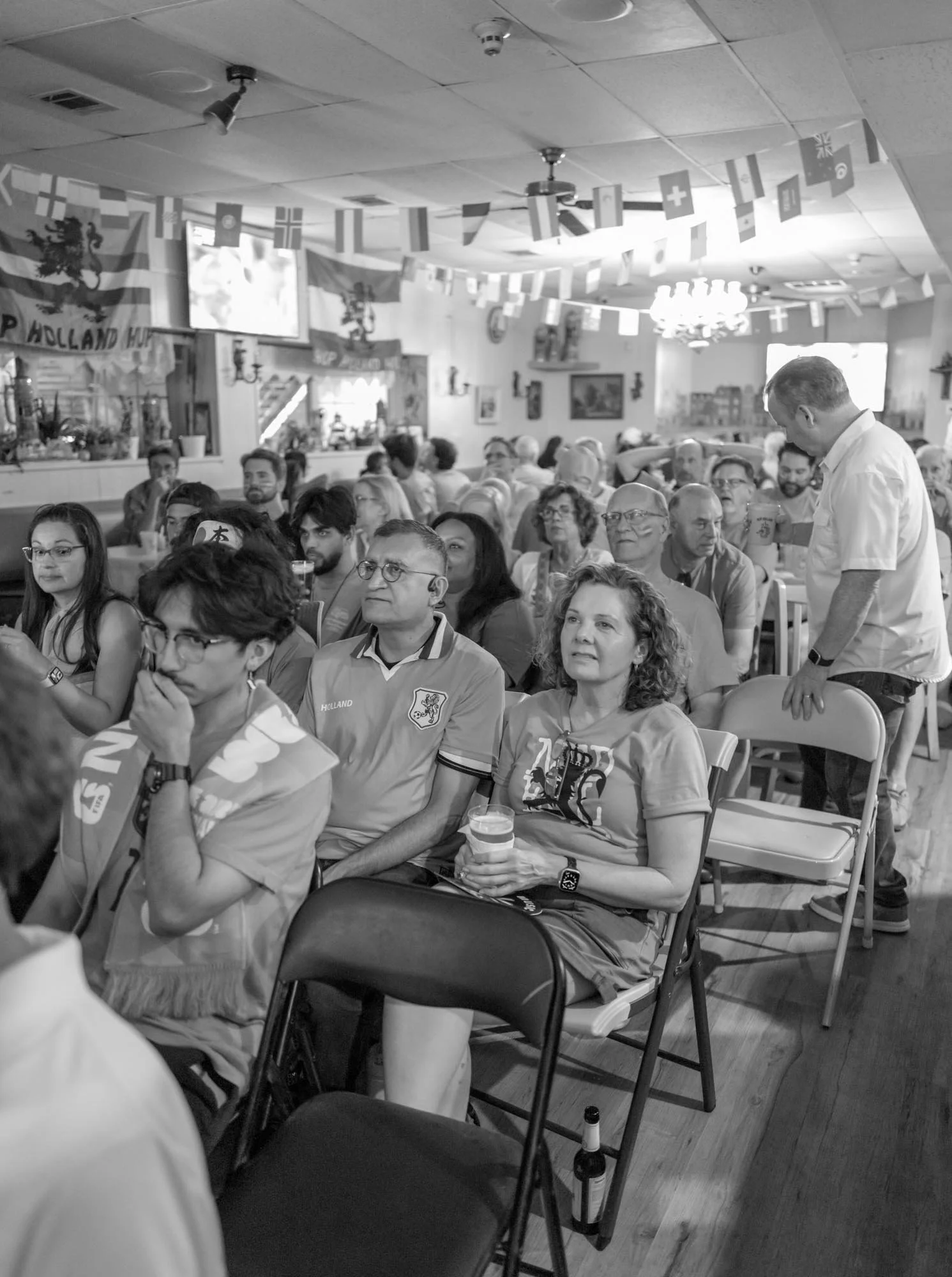 Henk's WC Watch party 33 Q2M-1.jpg