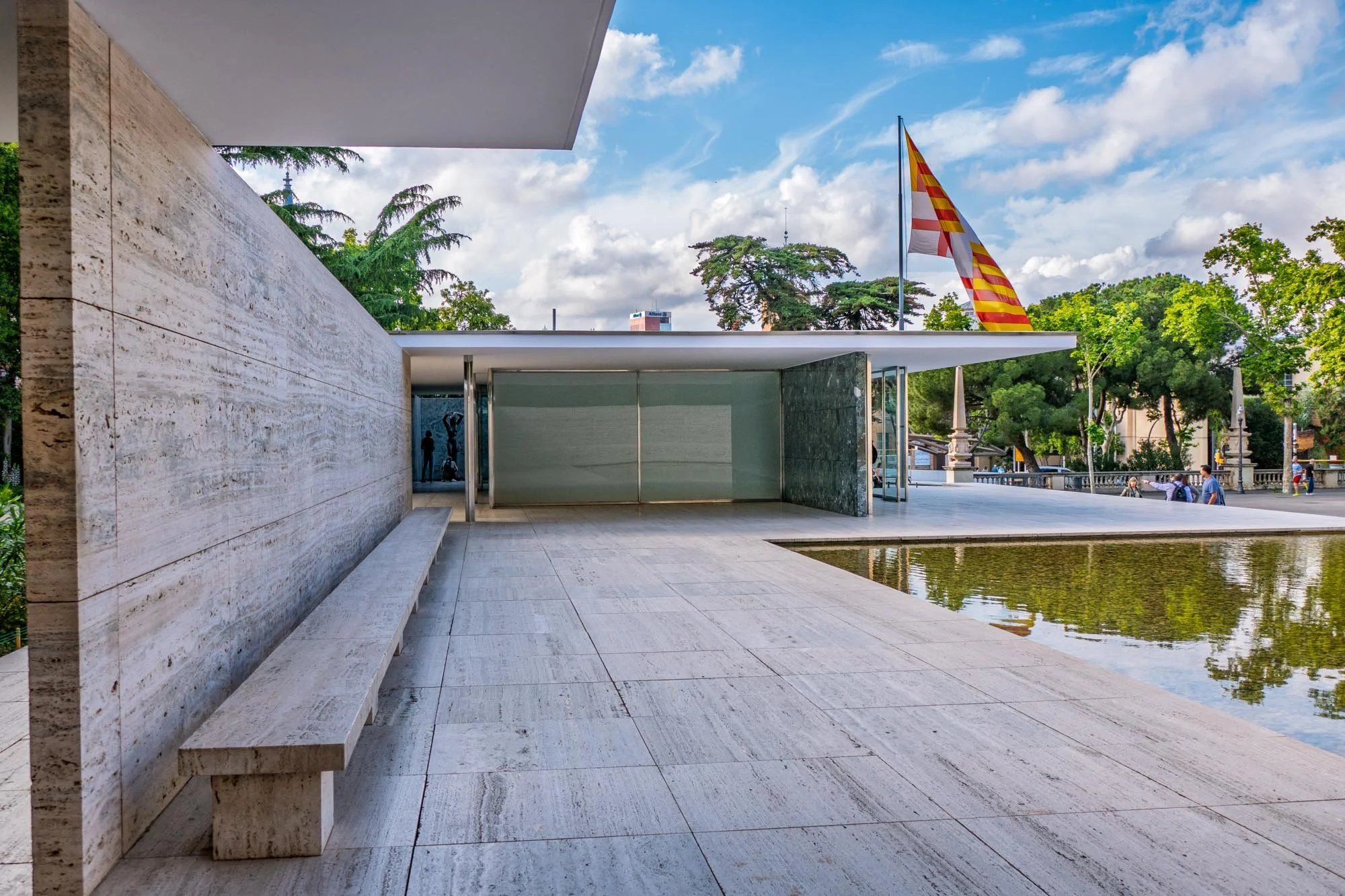 Barcelona Mies V 12 VL5-1.jpg