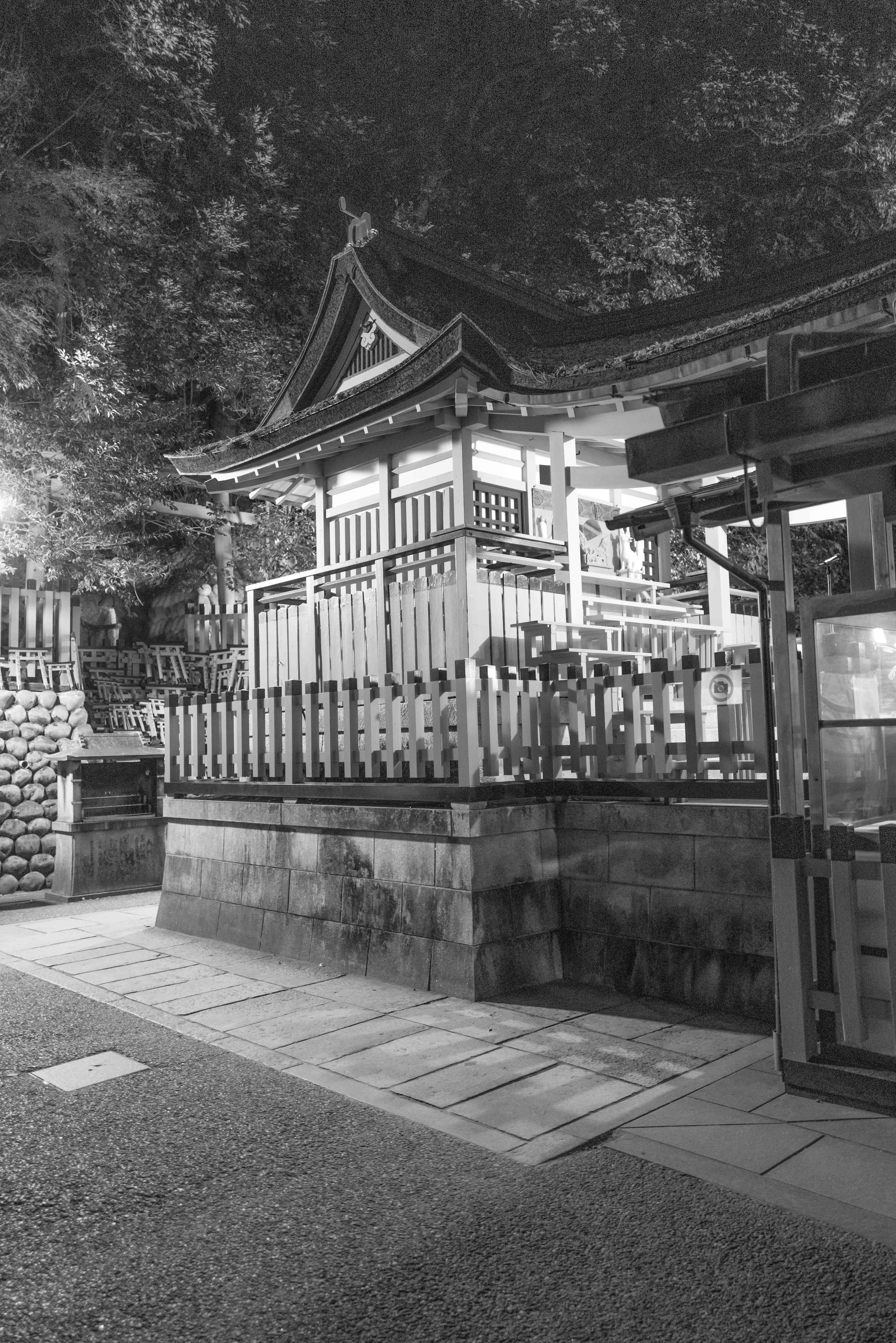 Kyoto  Arch Temp 26 Q2M.jpg