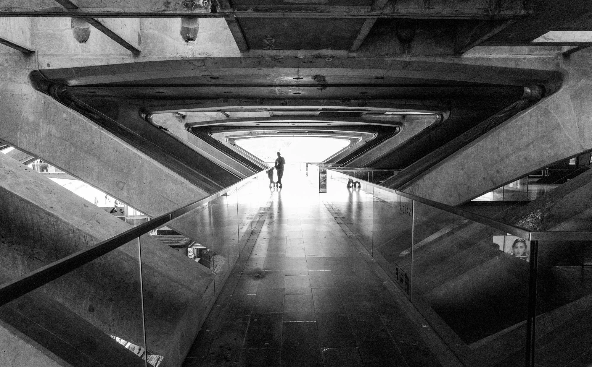 BILL Oriente 4-1.jpg