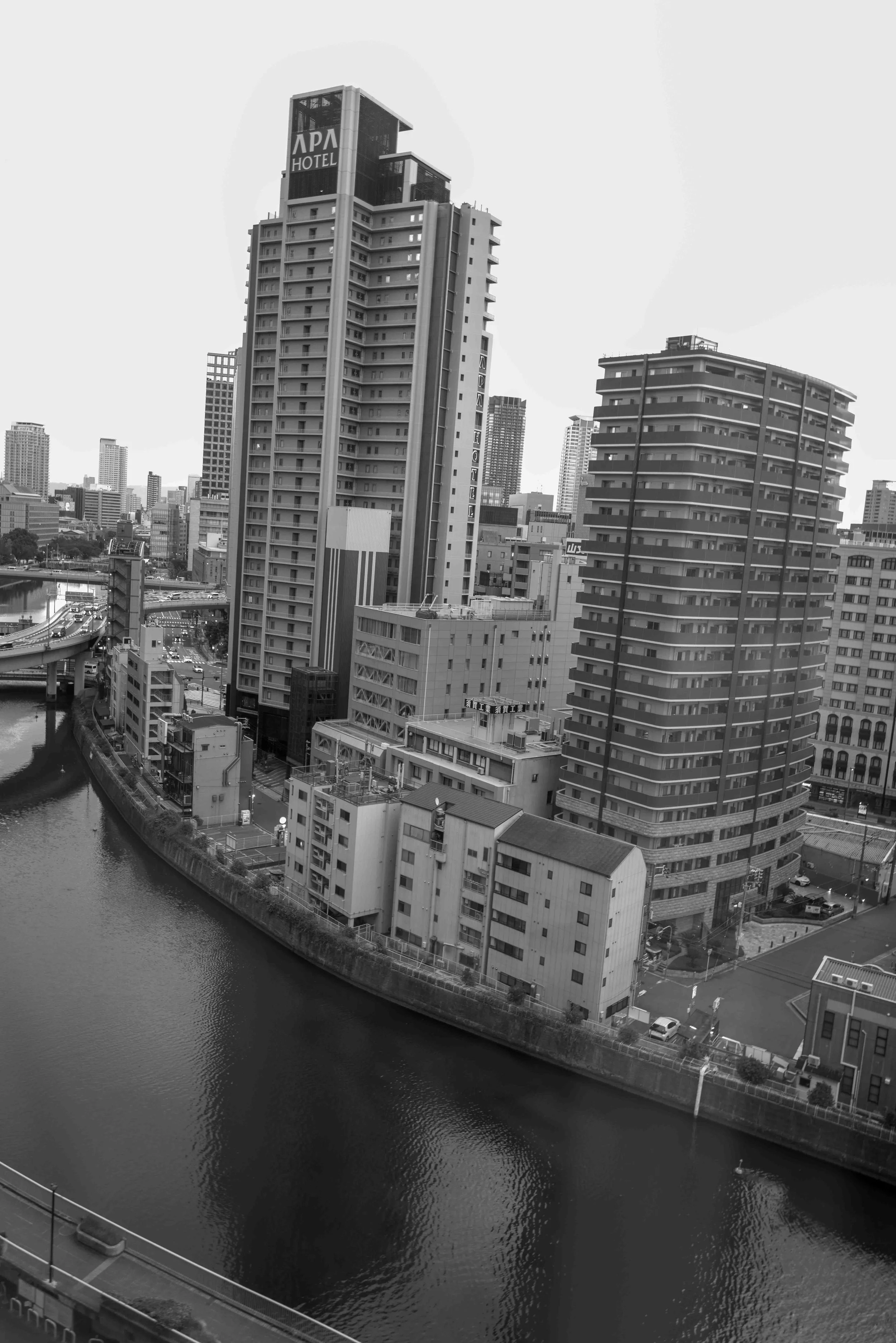 Osaka River 3 Q2M.jpg