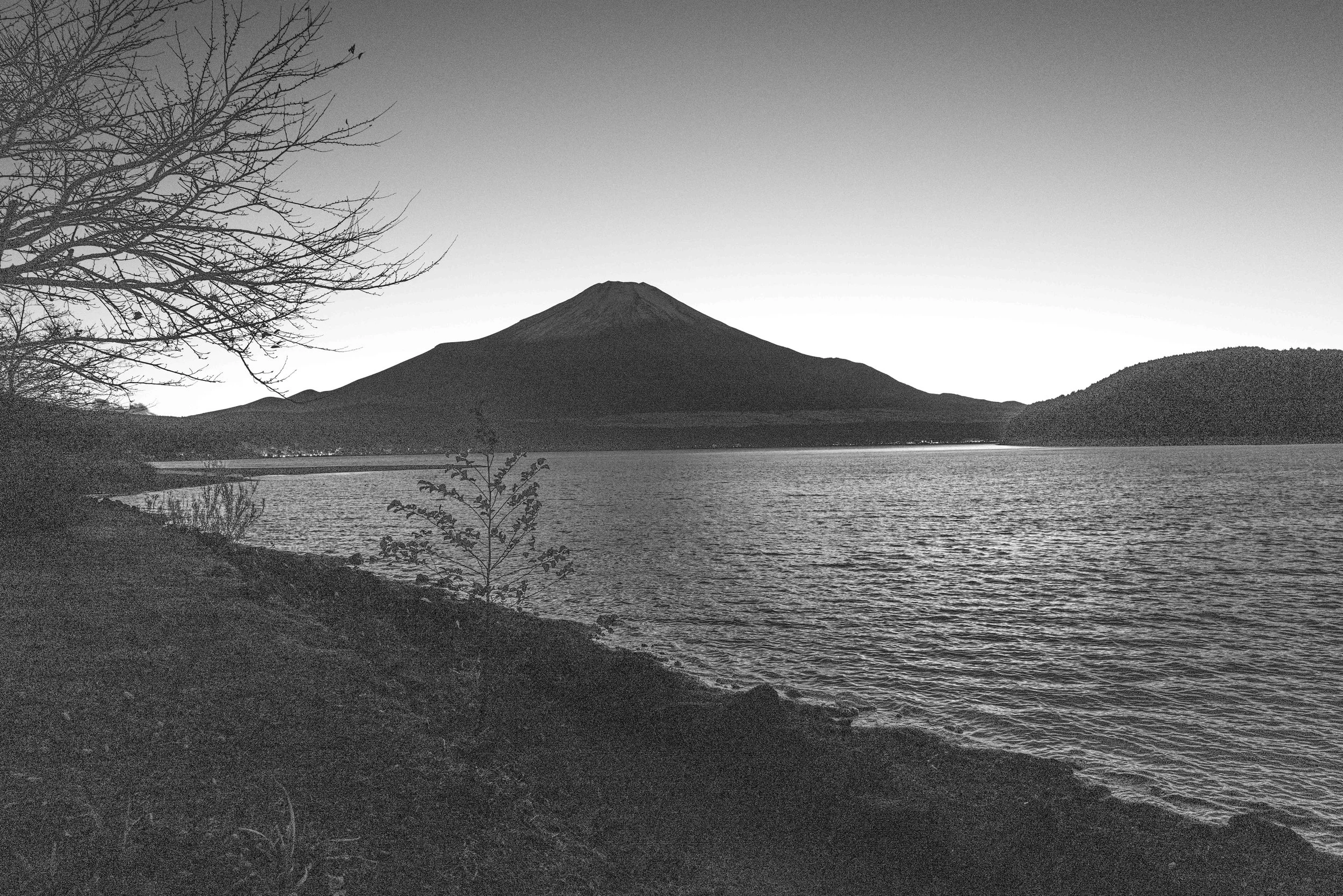 Mt Fuji sunrise 2 Q2M.jpg