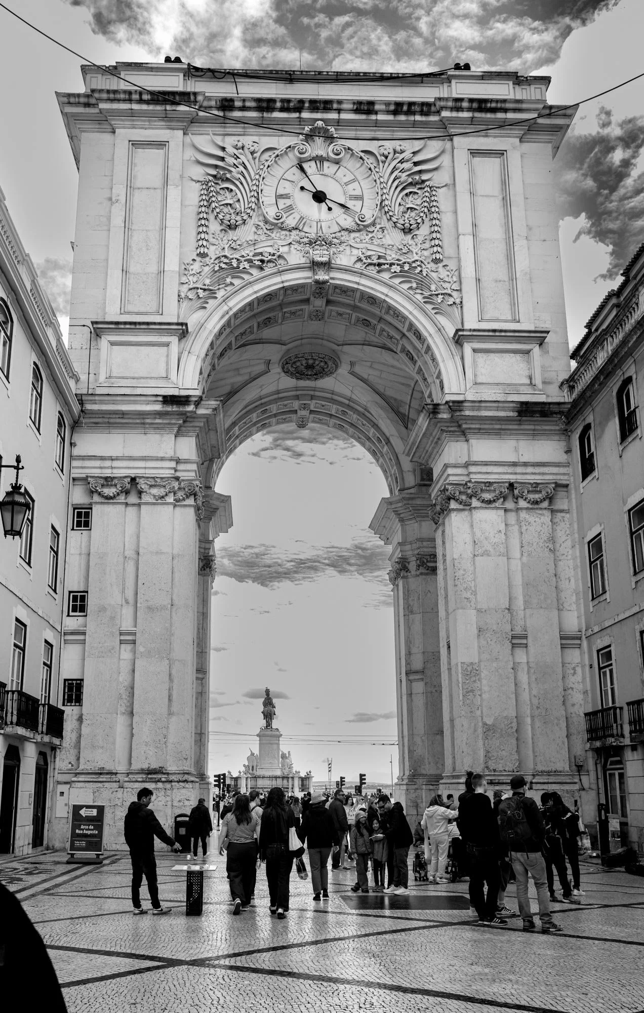 Lisboa Str View tiles 5 Q2M-1.jpg
