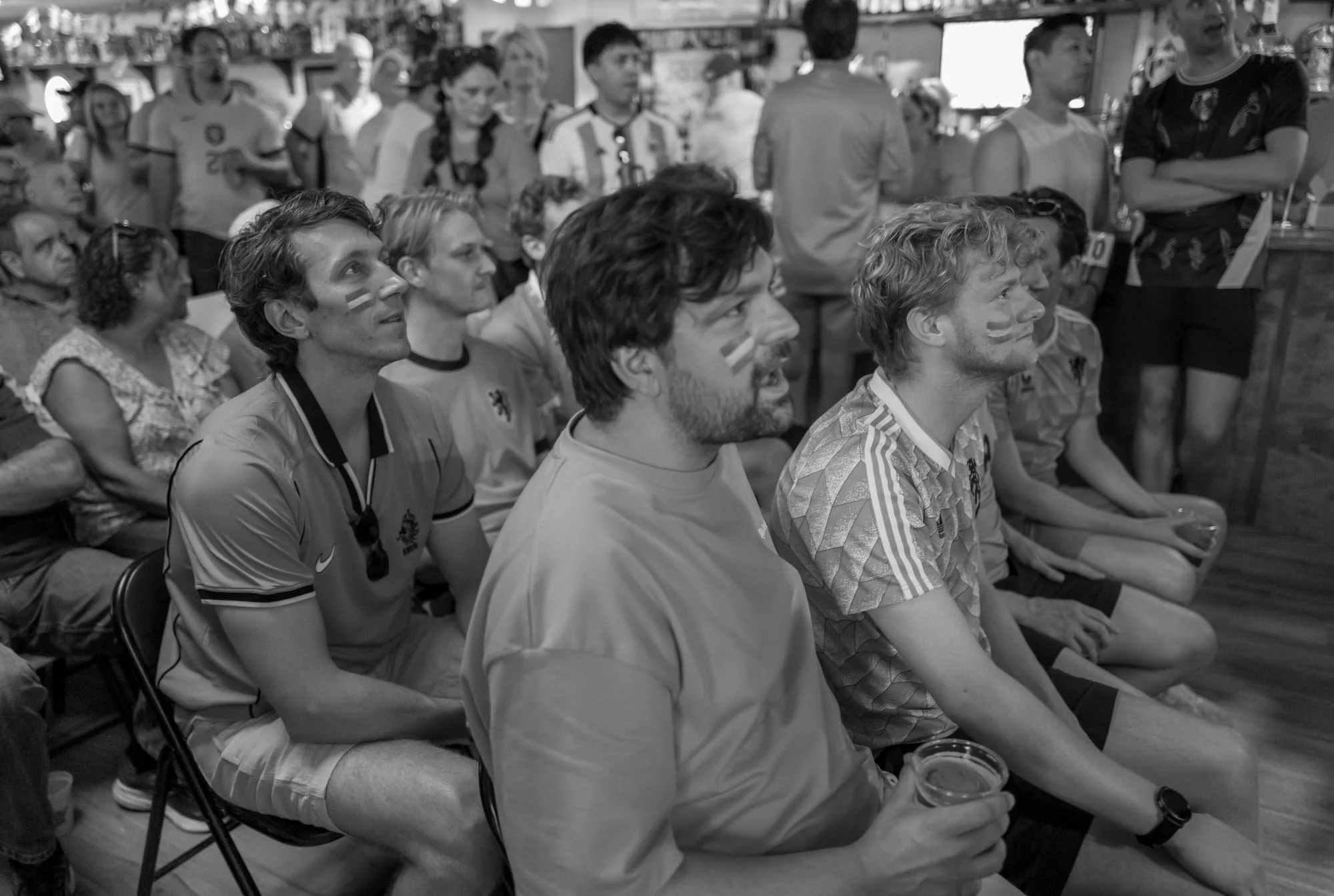 Henk's WC watch party 10 Q2M-1.jpg