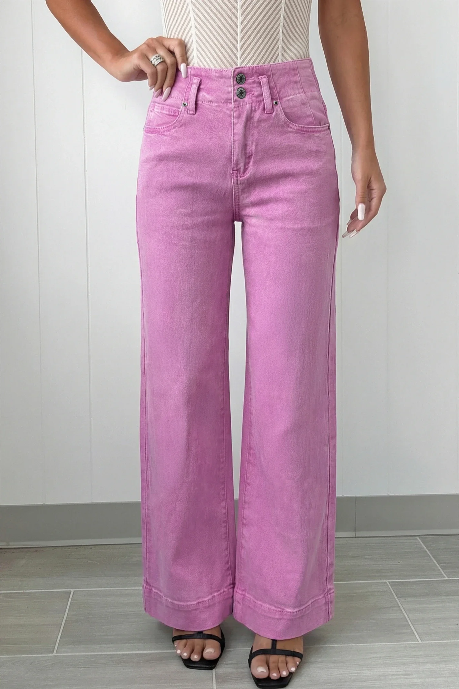 Wild Hem | 2-Button High Waist Flared Bottom Jeans