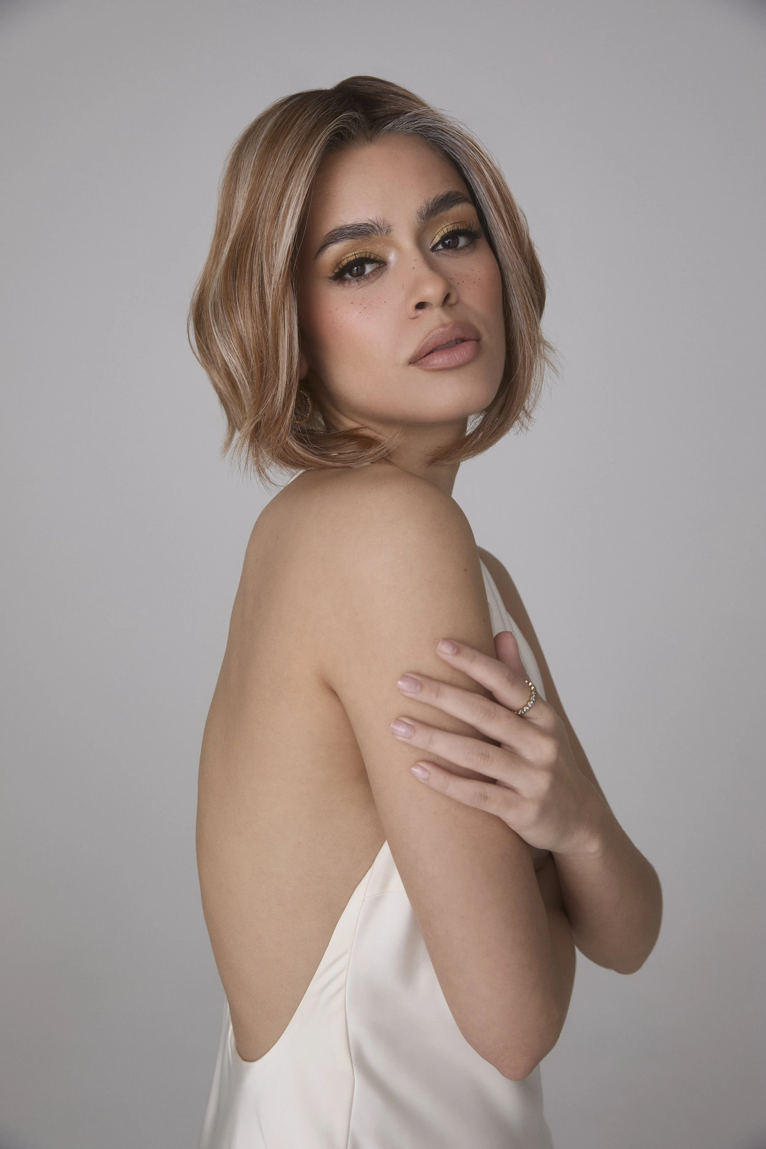 Mira-Cinnamon Frost-R .jpg