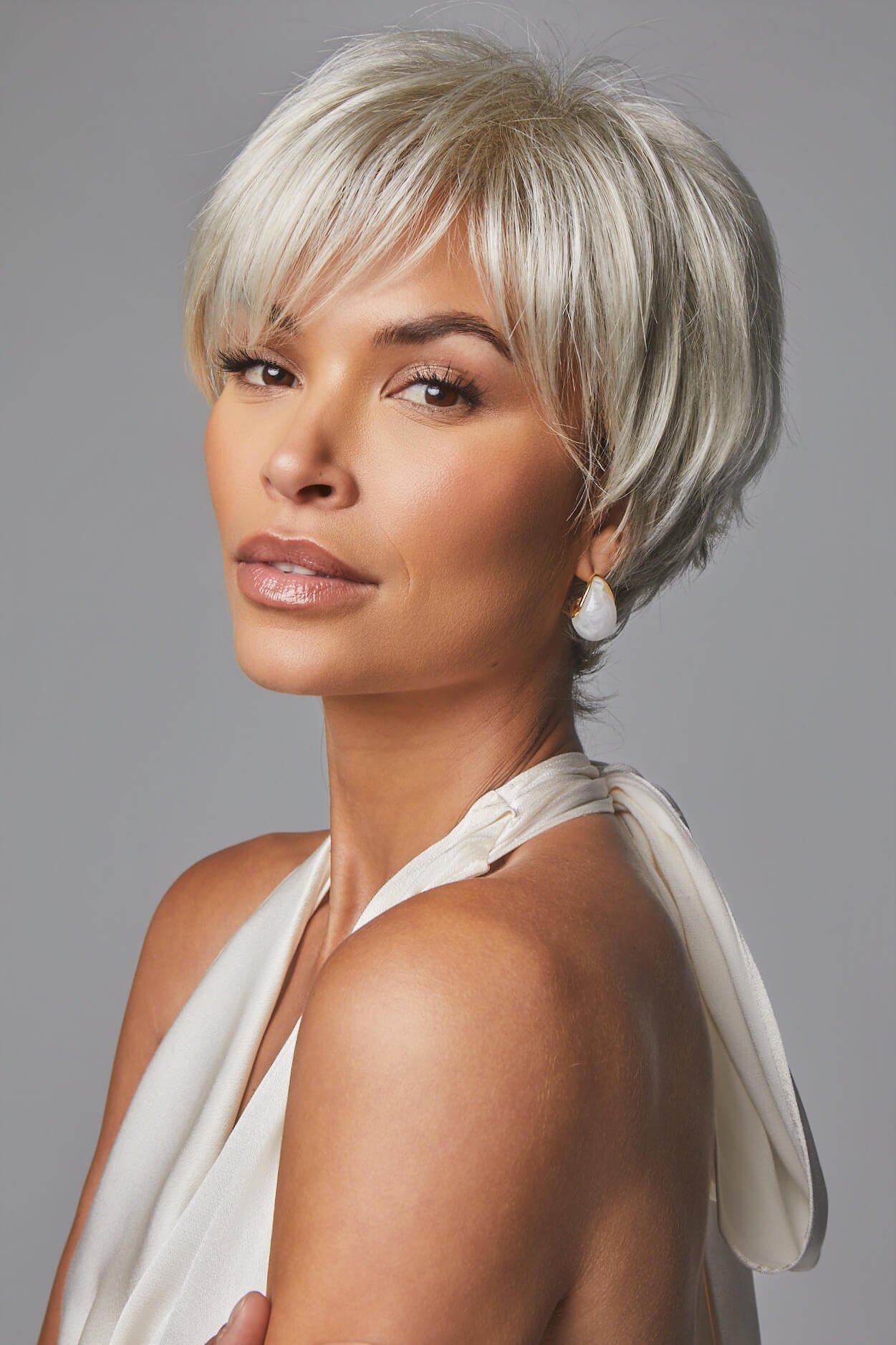 Ivy + Color Shown Platinum Pearl + Machine Made