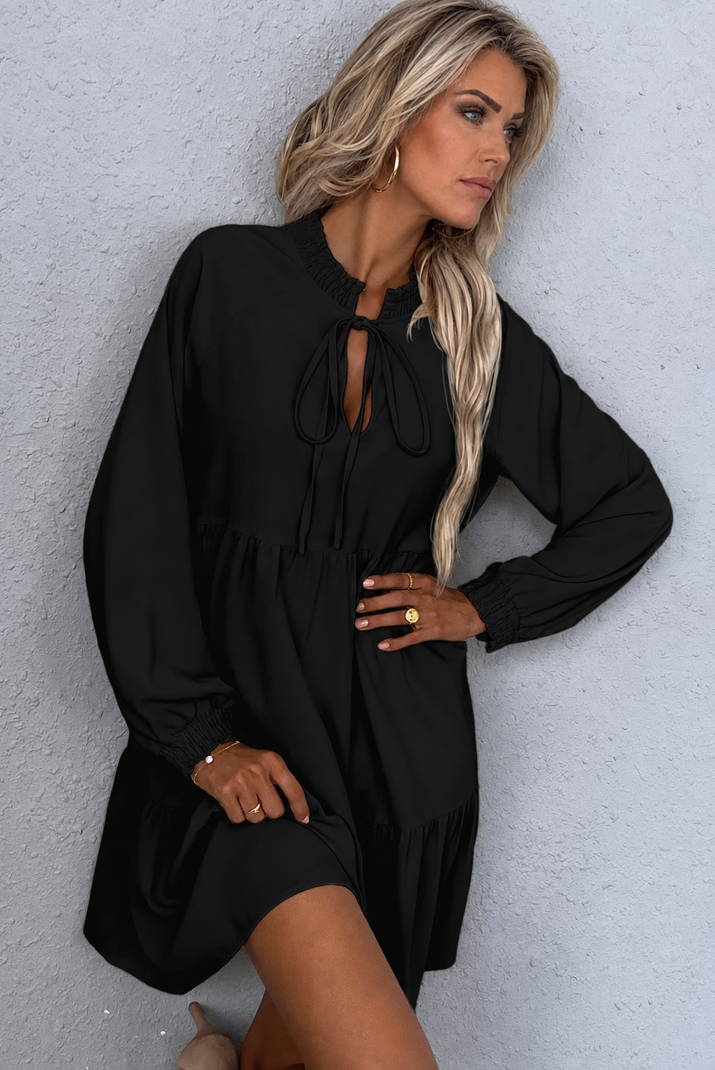 LittleBlackBowDress.png