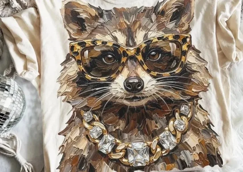 Glam+Raccoon.jpg