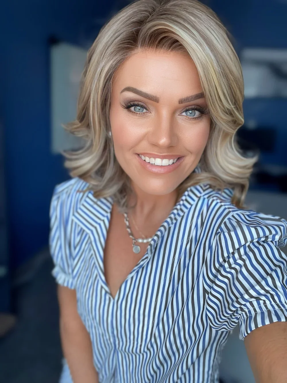 Kennedy in Brown Sugar Blonde-R shown on Brandi