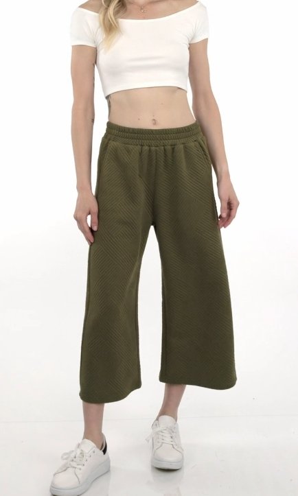 Screenshot_4-10-2026_205218_sheandsky.com.jpeg
