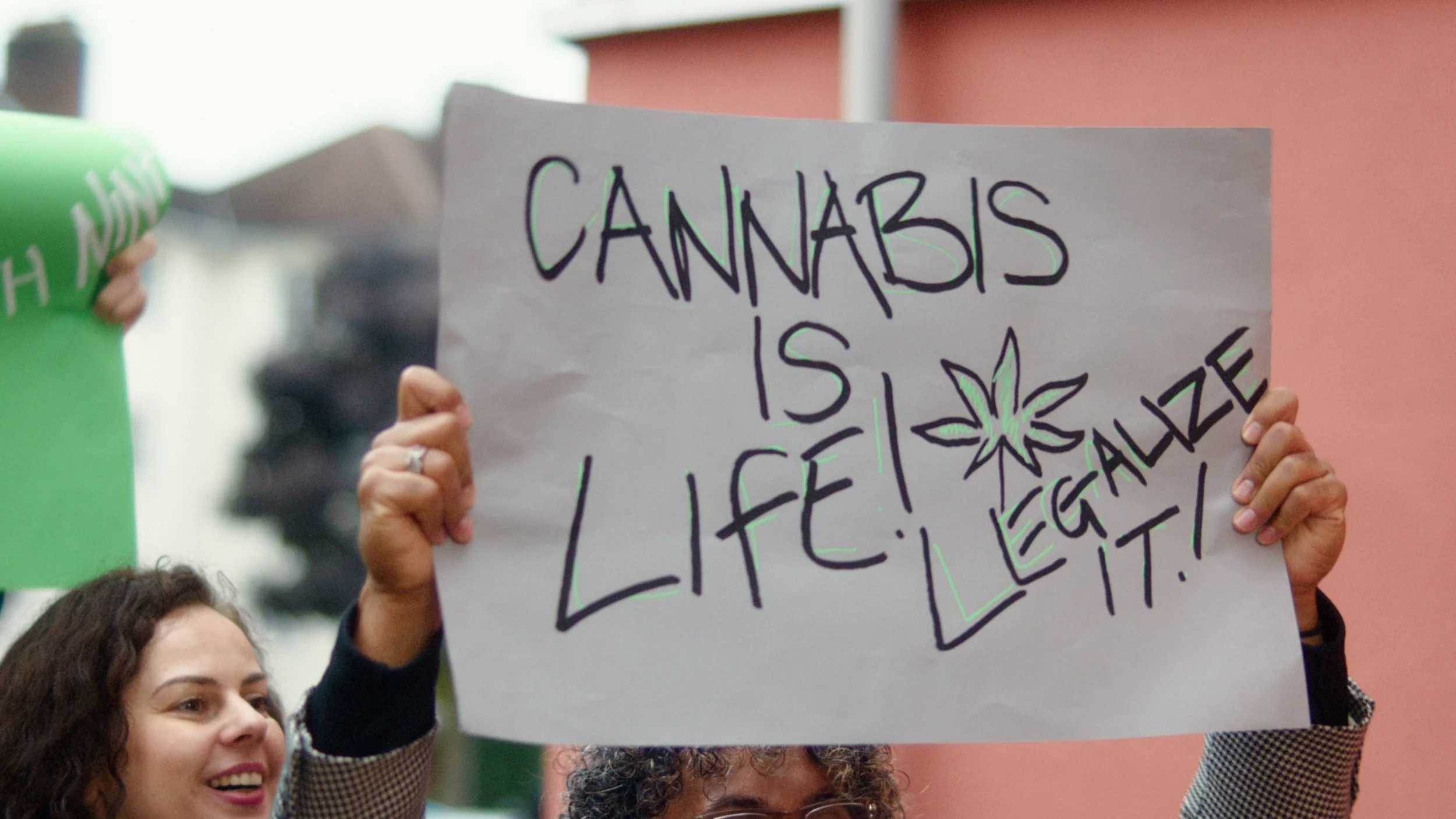 CROP CIRCLE FARM 011 STILLS MASTER.01_19_48_09.Still043.jpg