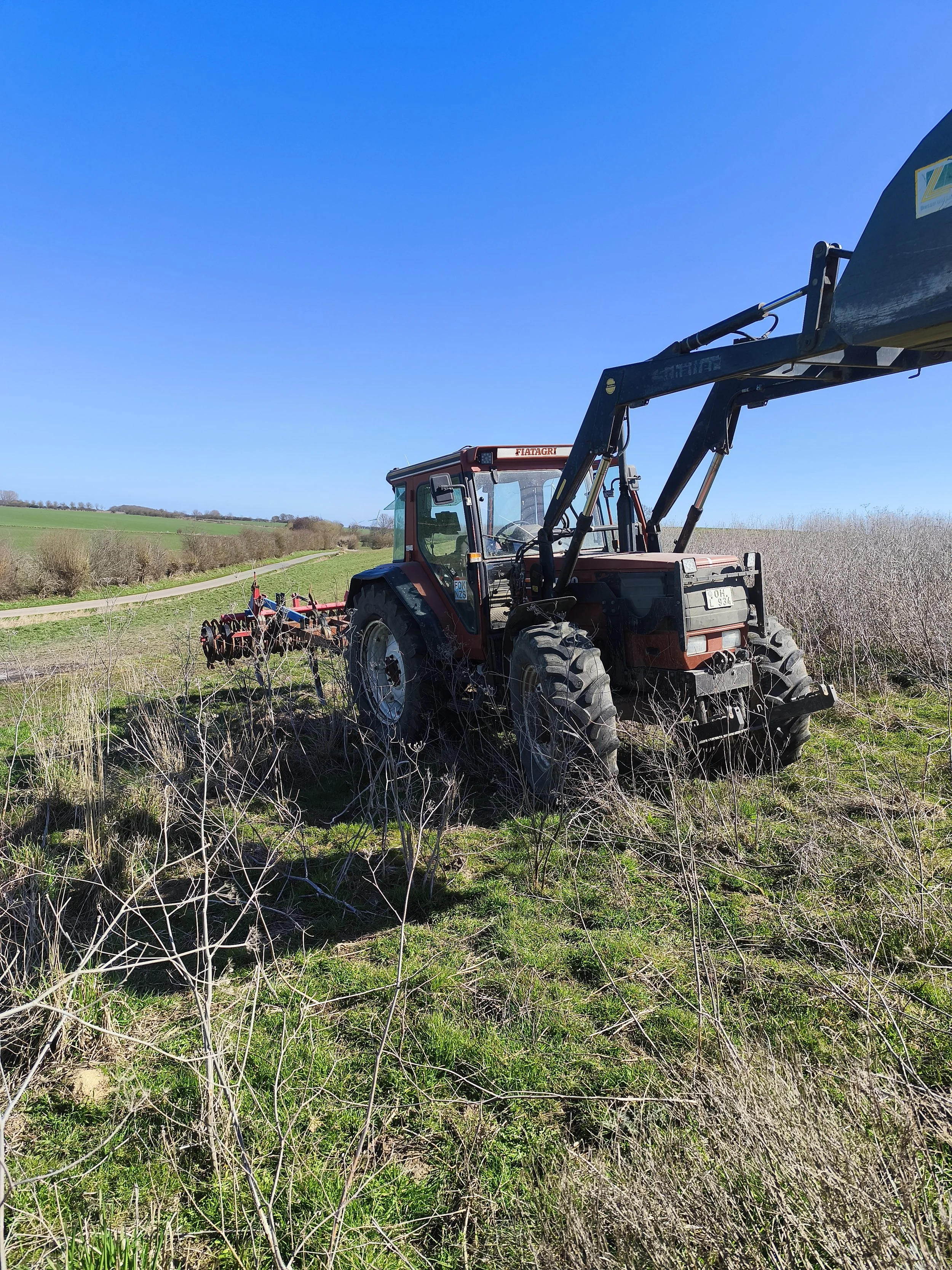 Trecker mit Grubber