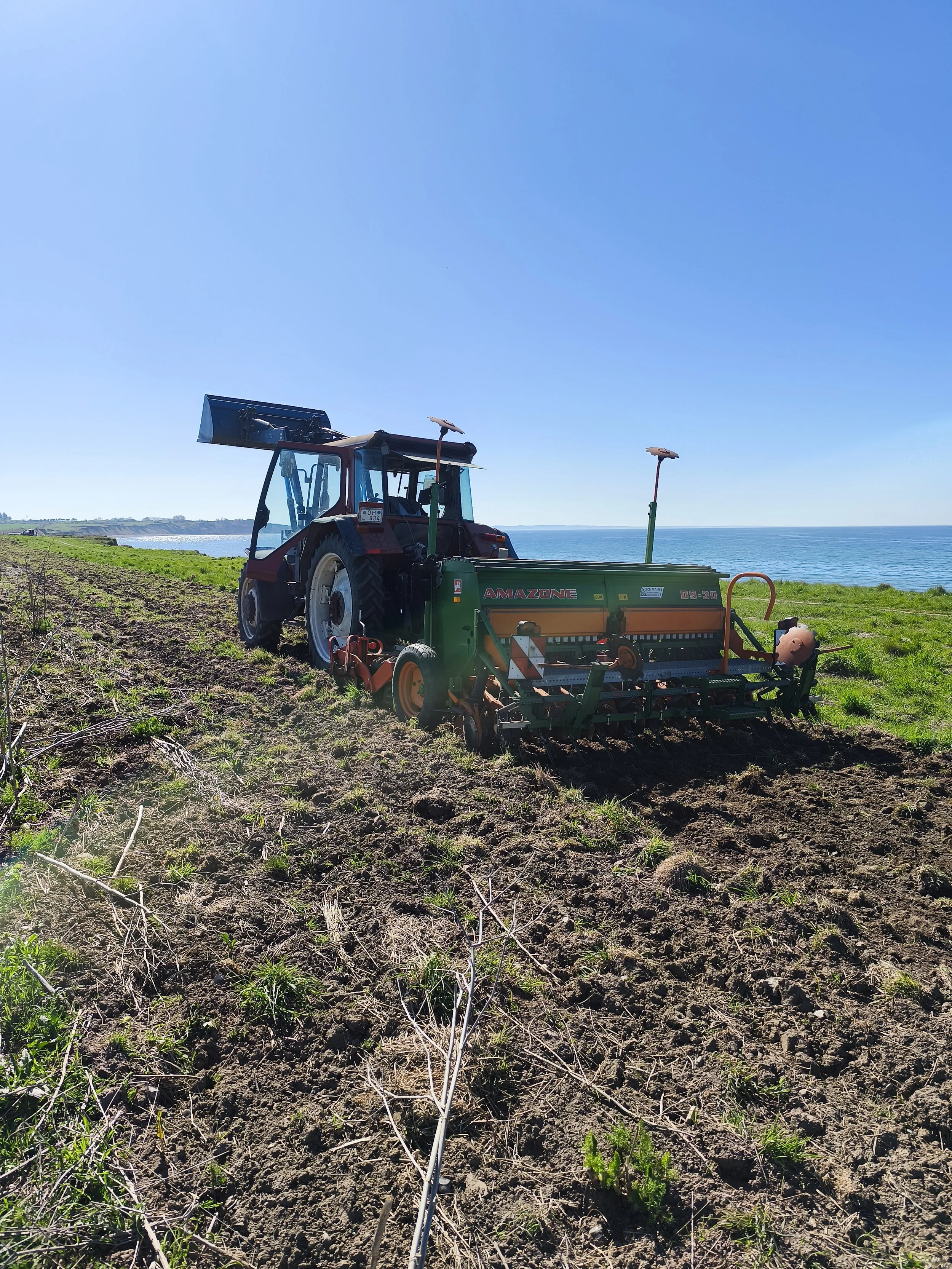 Trecker mit Drillmaschine
