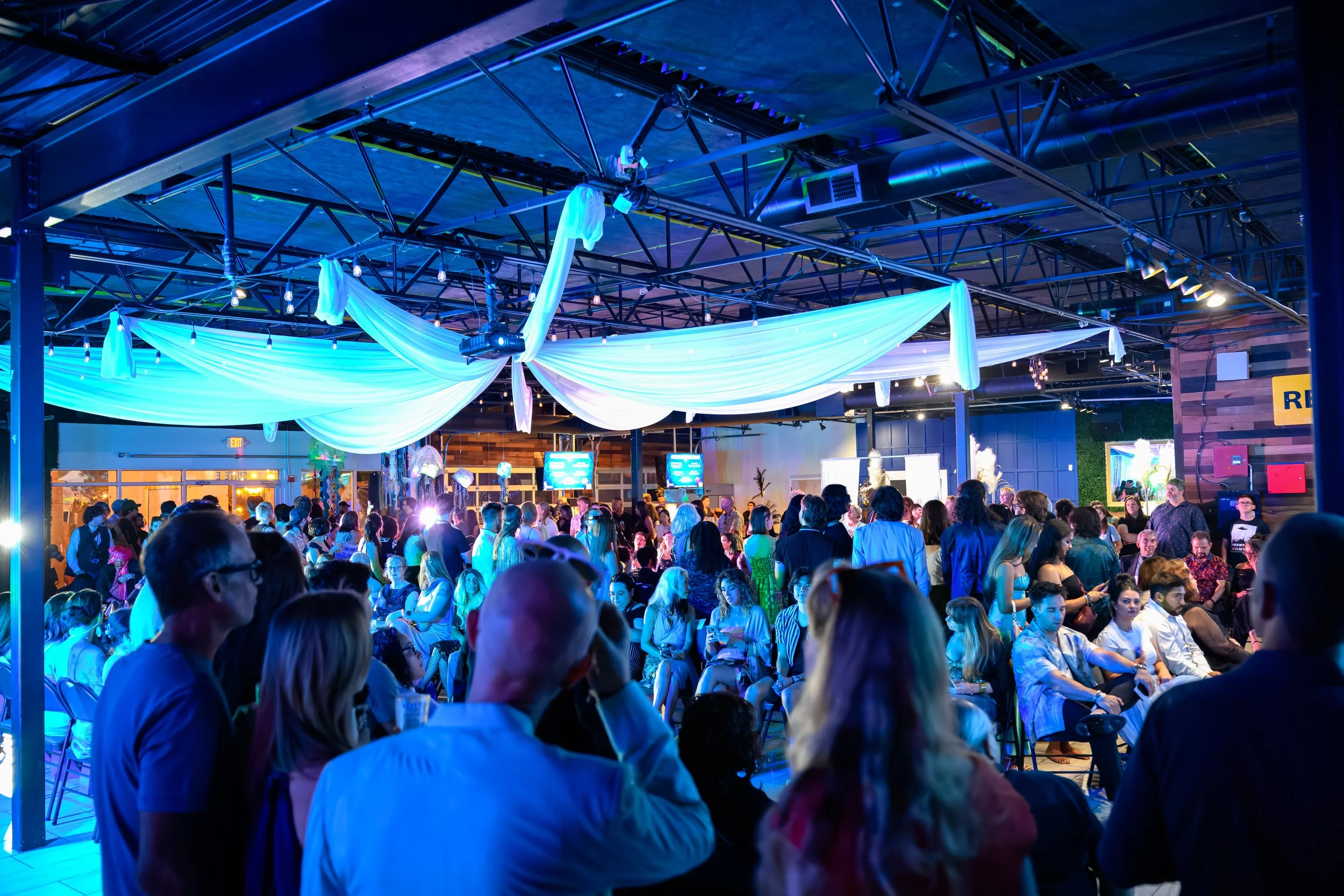 Night Aquatic Fashion Show-144.jpg