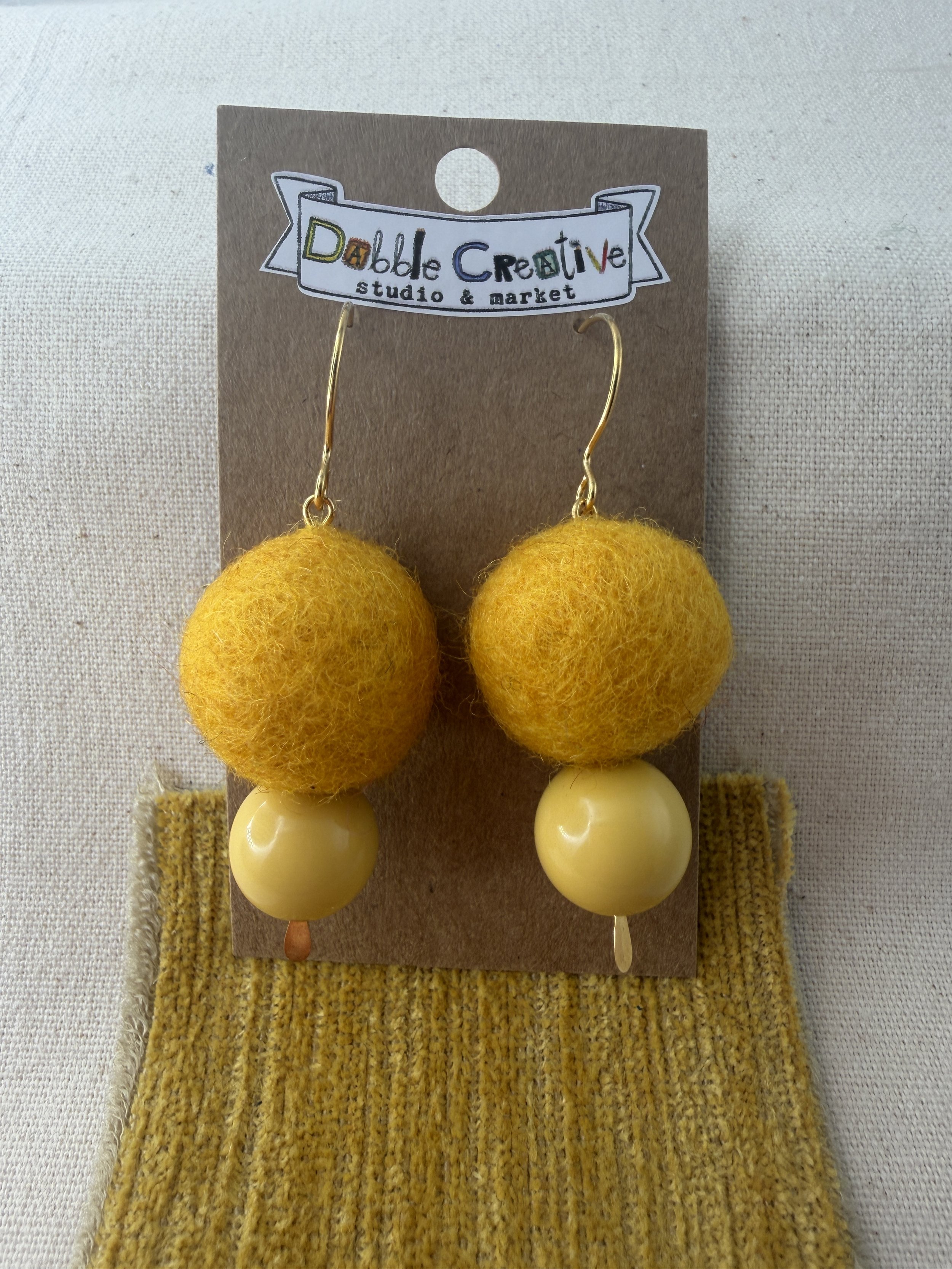 Wool &  Whimsy - Yellow Dangle