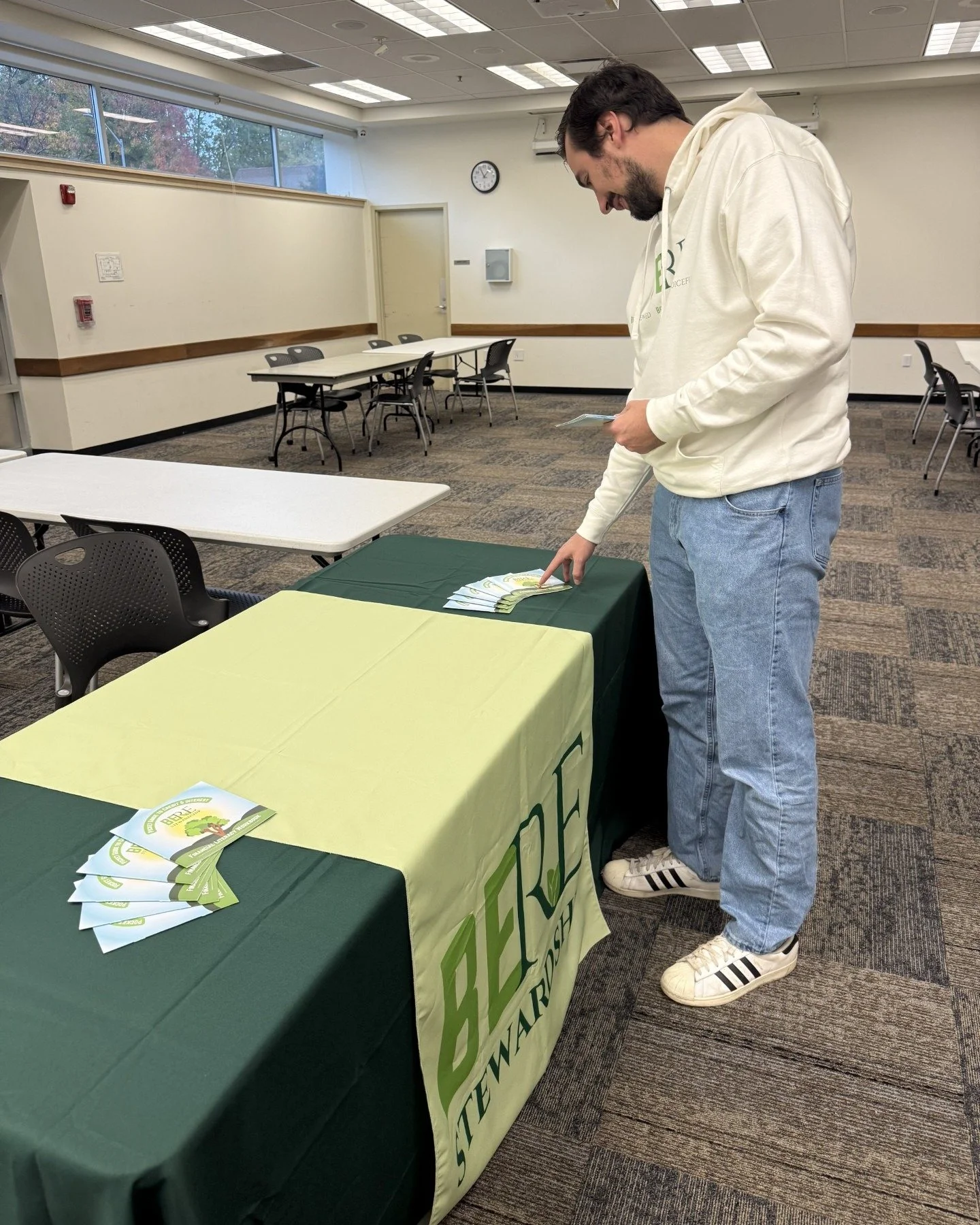 Last week, BeRe Stewardship had the pleasure of joining the @cuyahogacounty Office of Reentry for their Expungement Clinic and Reentry Fair at the Cleveland Heights&ndash;University Heights Public Library. At the fair, we shared our Pocket Guide to C