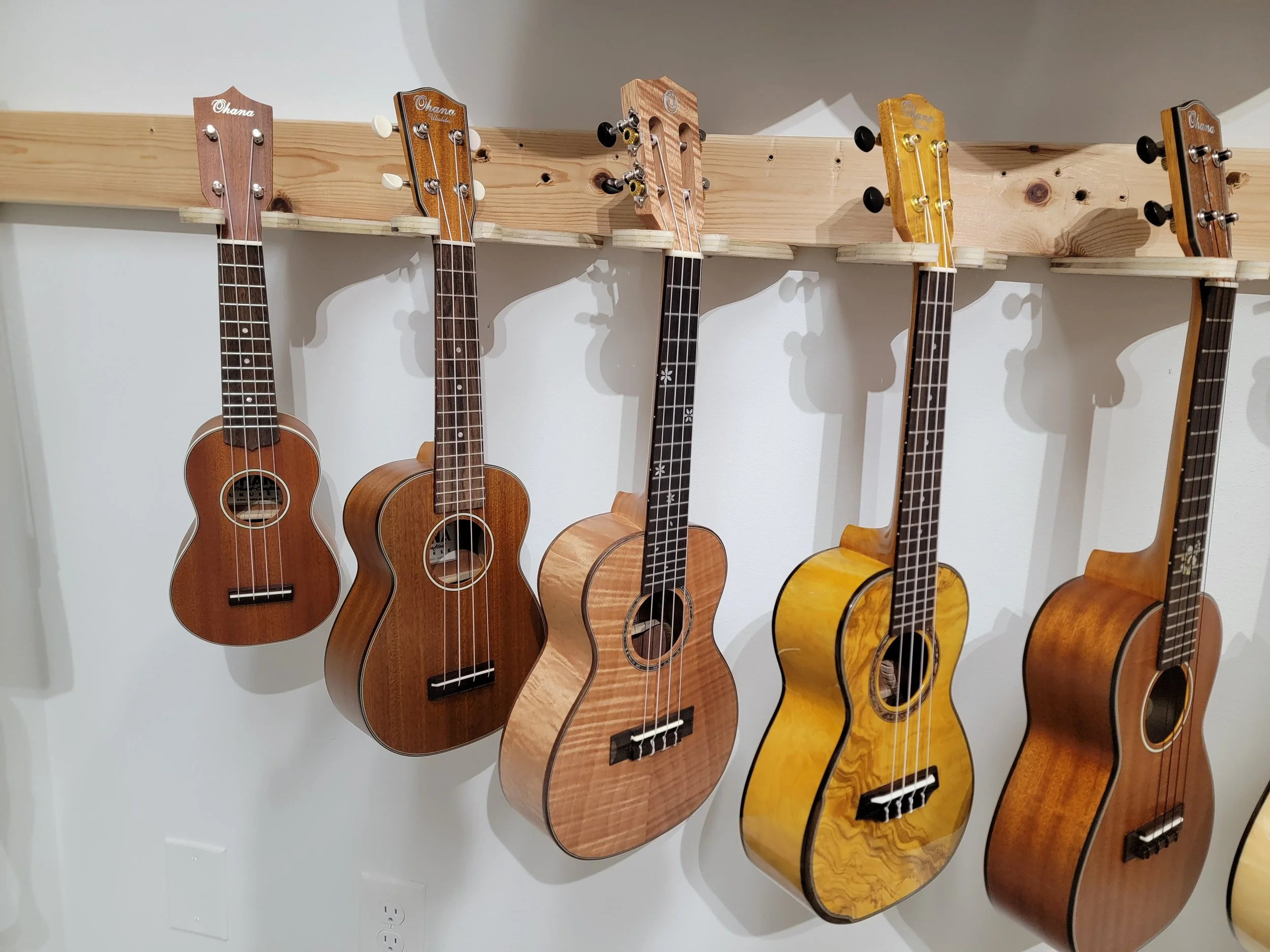 Ukulele, ukulele store, music store, custom guitar, Ohana, Kala, Makai20260602_140801.jpg