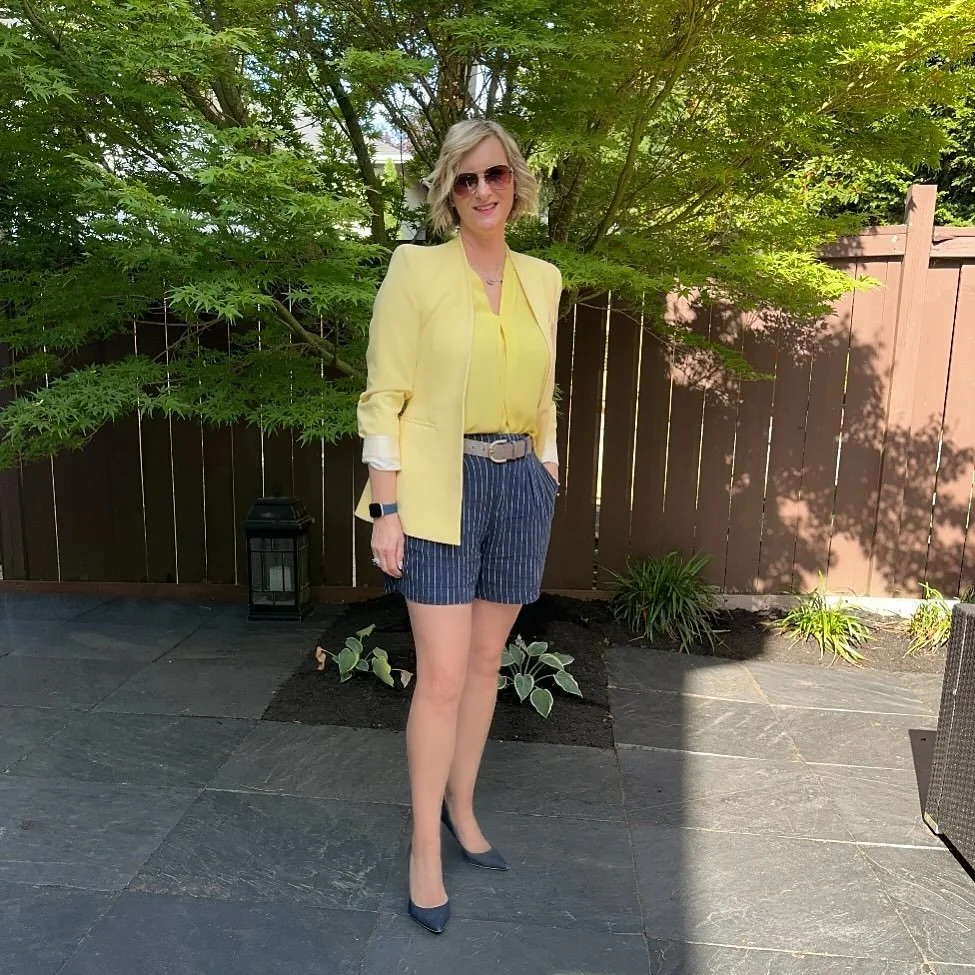 When your outfit says “boardroom,” but your knees say “brunch”—you know it’s time to talk about shorts at work.
On the latest episode of Wisdom from the Wardrobe, we’re breaking down whether shorts can actua