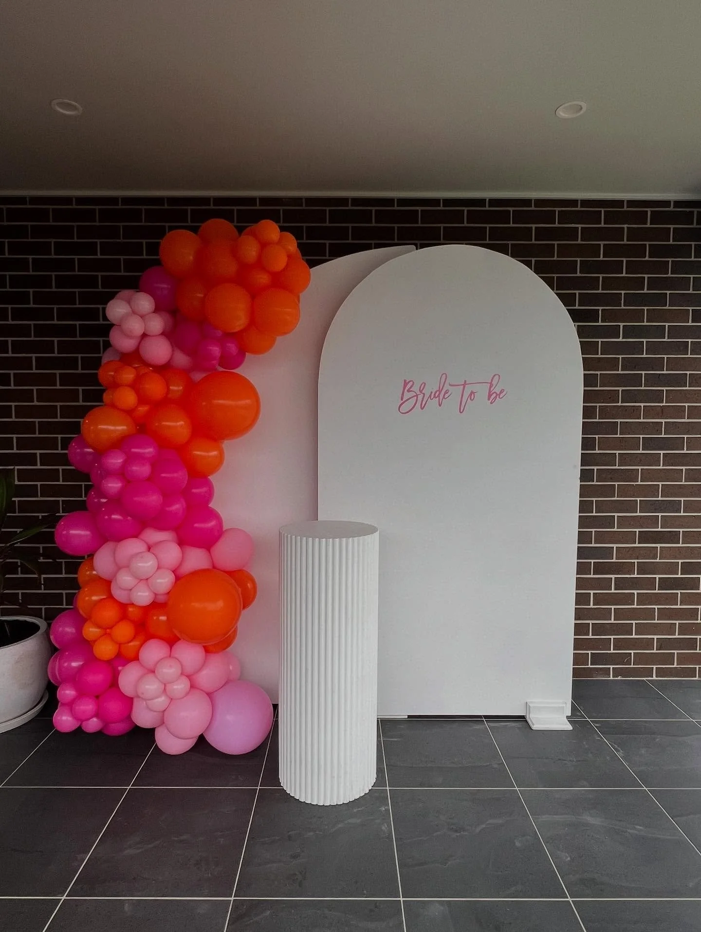 A great backdrop for a Bride to be ✨ 
.
.
.
#bridetobe #balloons #backdrop #hens #party #celebrate #newyeventcollective