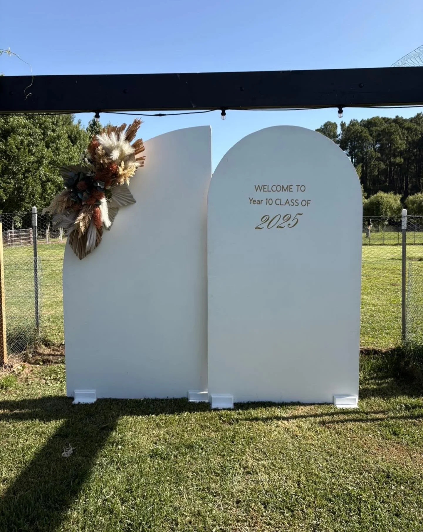 End of an Era 👩&zwj;🎓 ✨
.
.
.
@valhallarestaurantbar #graduation #backdrop #events #celebration