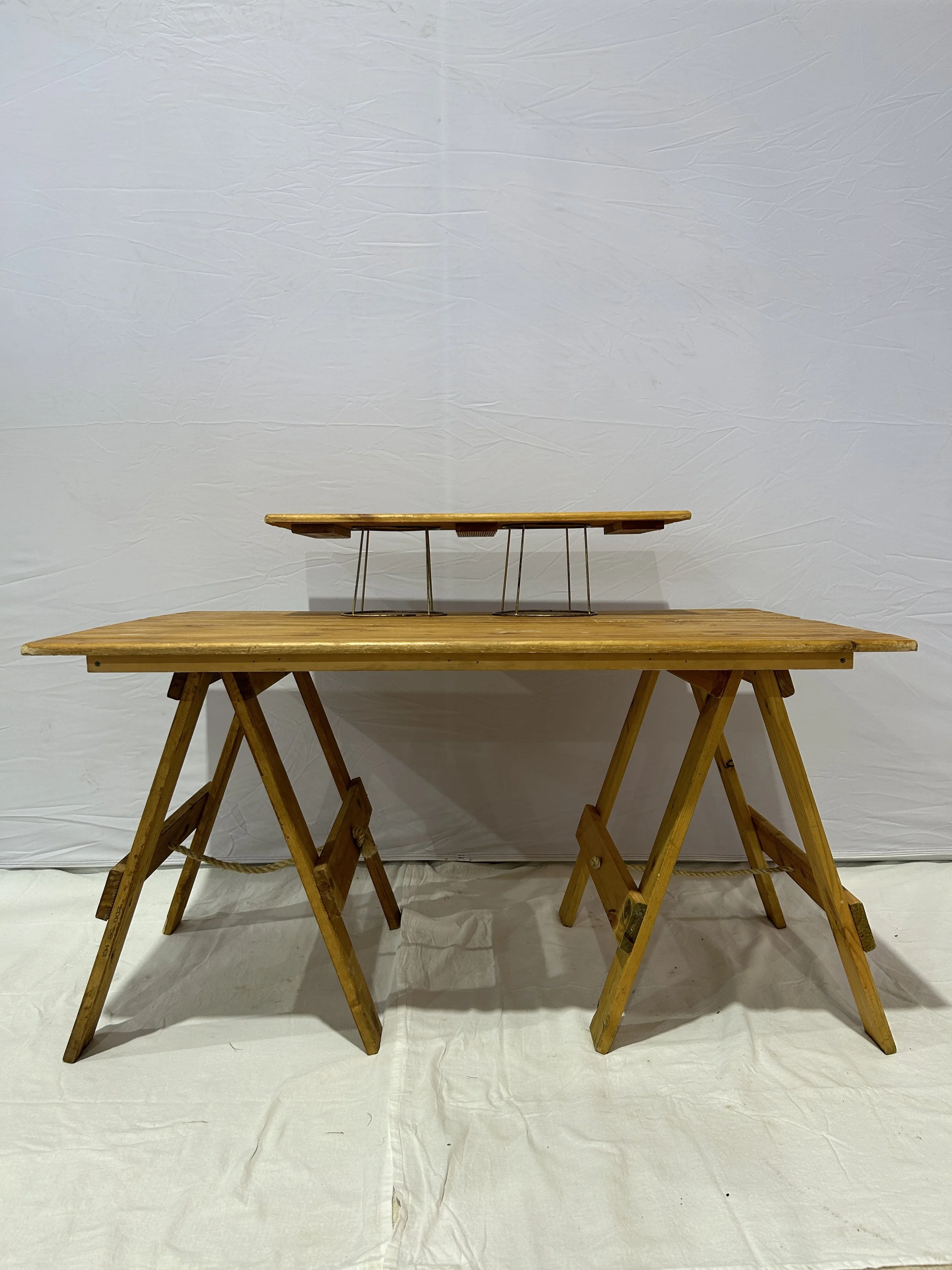 half trestle table with raised board 1400cm x 900cm.jpg