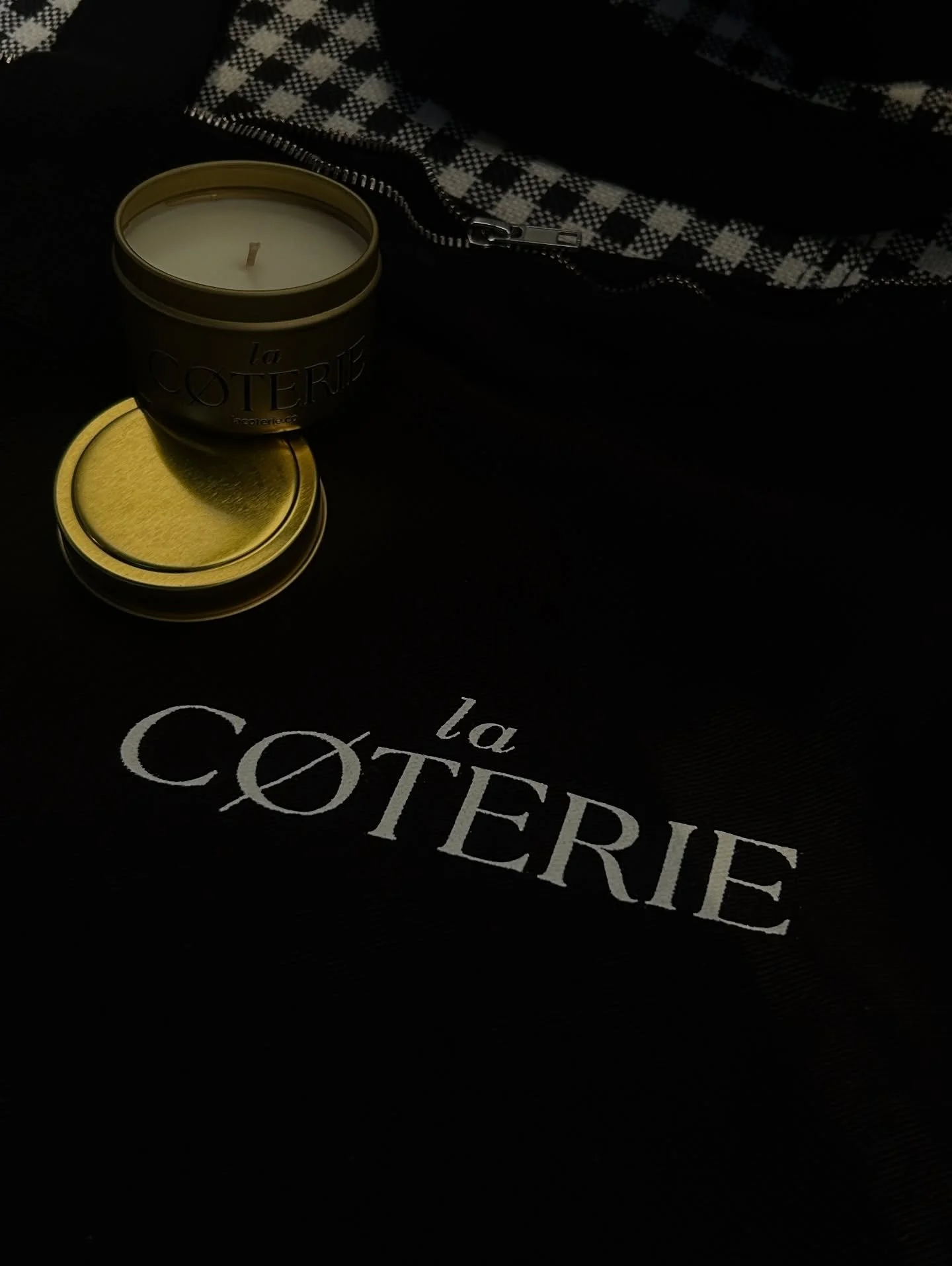 A little something extra while supplies last ✨

New members will receive a Coterie Tote (a T&oslash;terie 😉), and our signature candle 🤍

Join the movement today and visit the front desk to receive your welcome set ✨

#lacoterie #pilates #newmember
