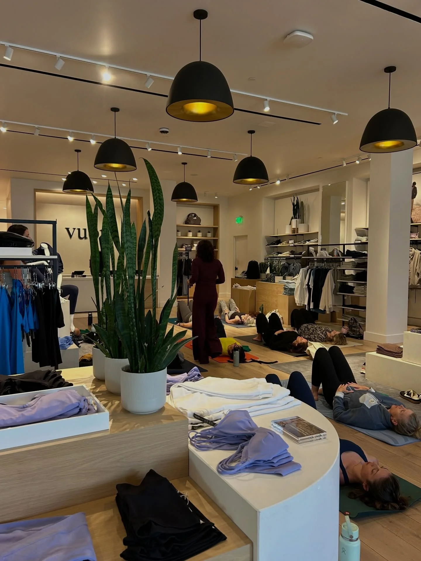 Tysm @vuoriclothing for this collab 
We had such a good time with you all yesterday 🤍

#pilates #vuori #lacoterie #marincounty