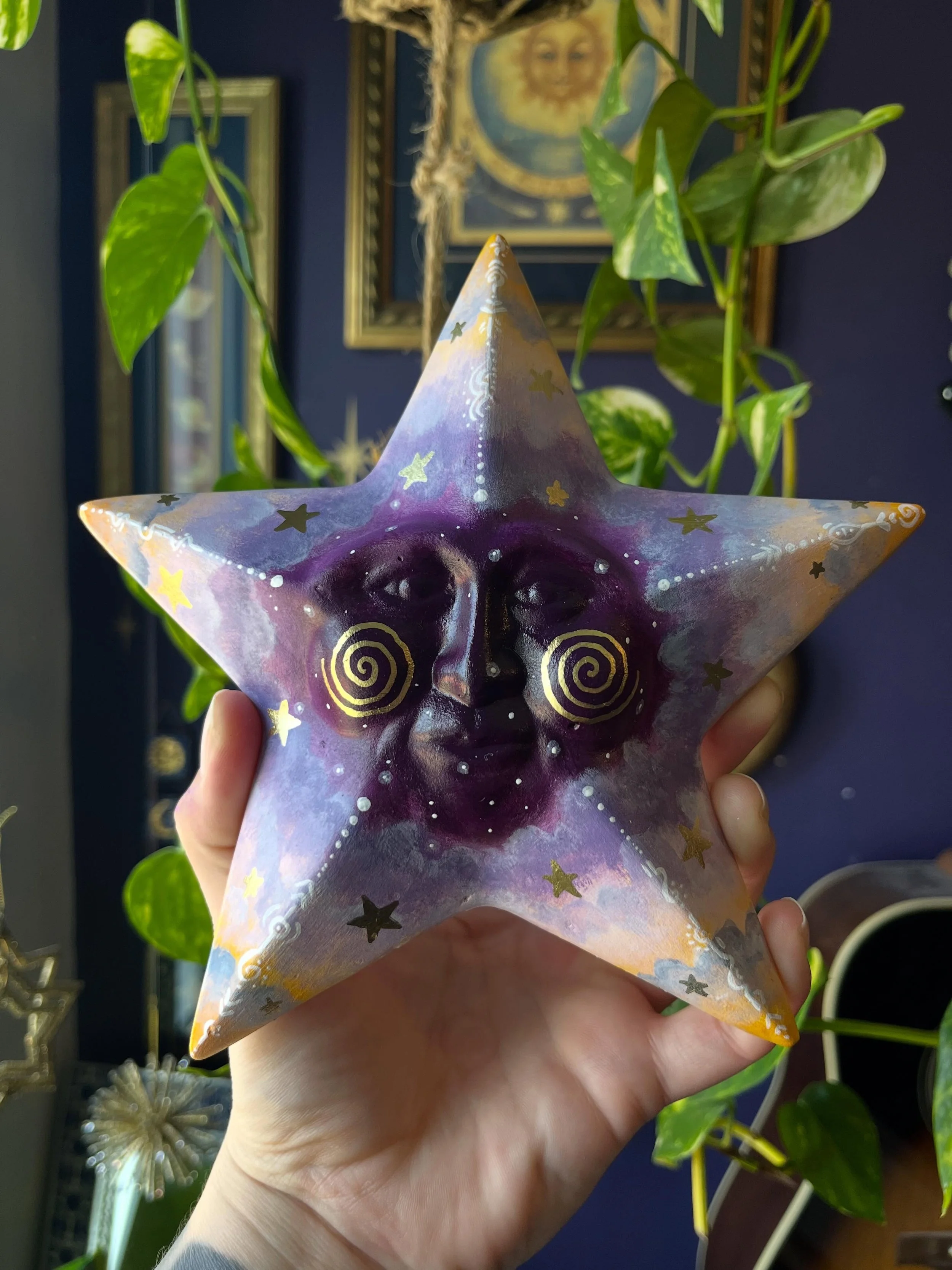 A new Star Guardian has joined the ranks here on Earth. This special custom Guardian was created specifically for @madewithintentionn to guard and watch over her home and treasures.

He is mystical indeed with red-violet and yellow colouring and whim