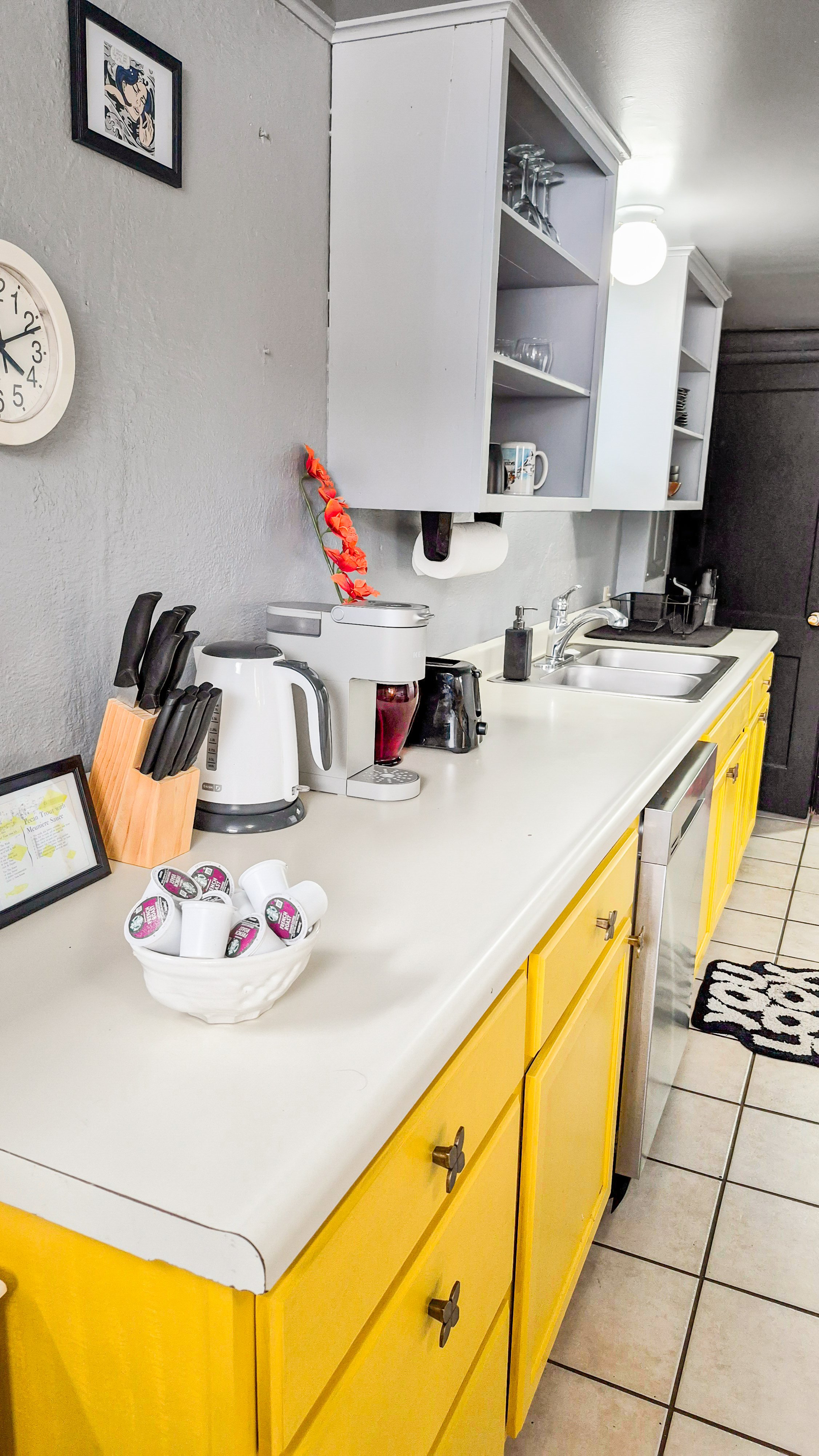 Downstairs Kitchen.1.jpg