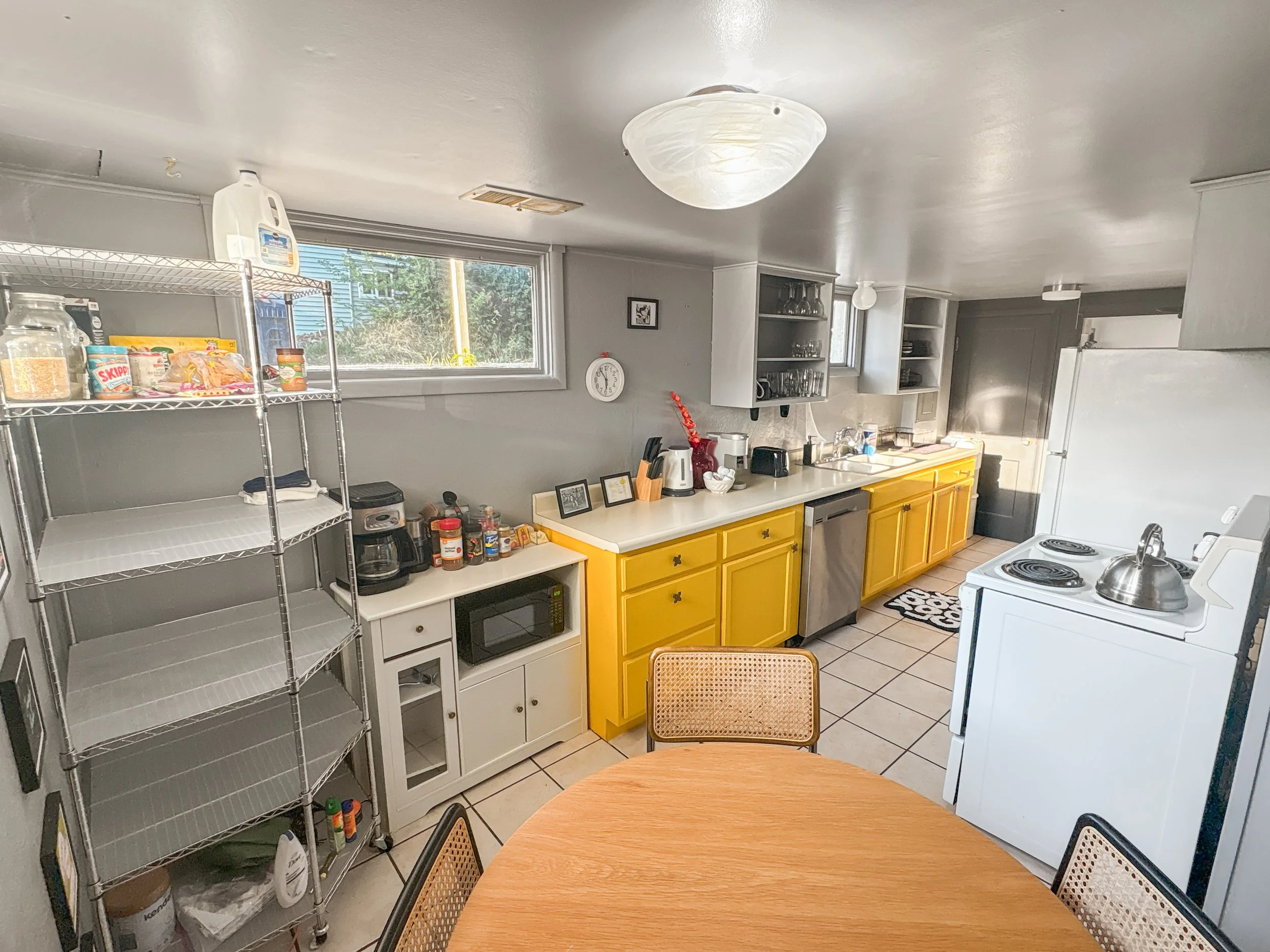 Downstairs Kitchen1.jpg