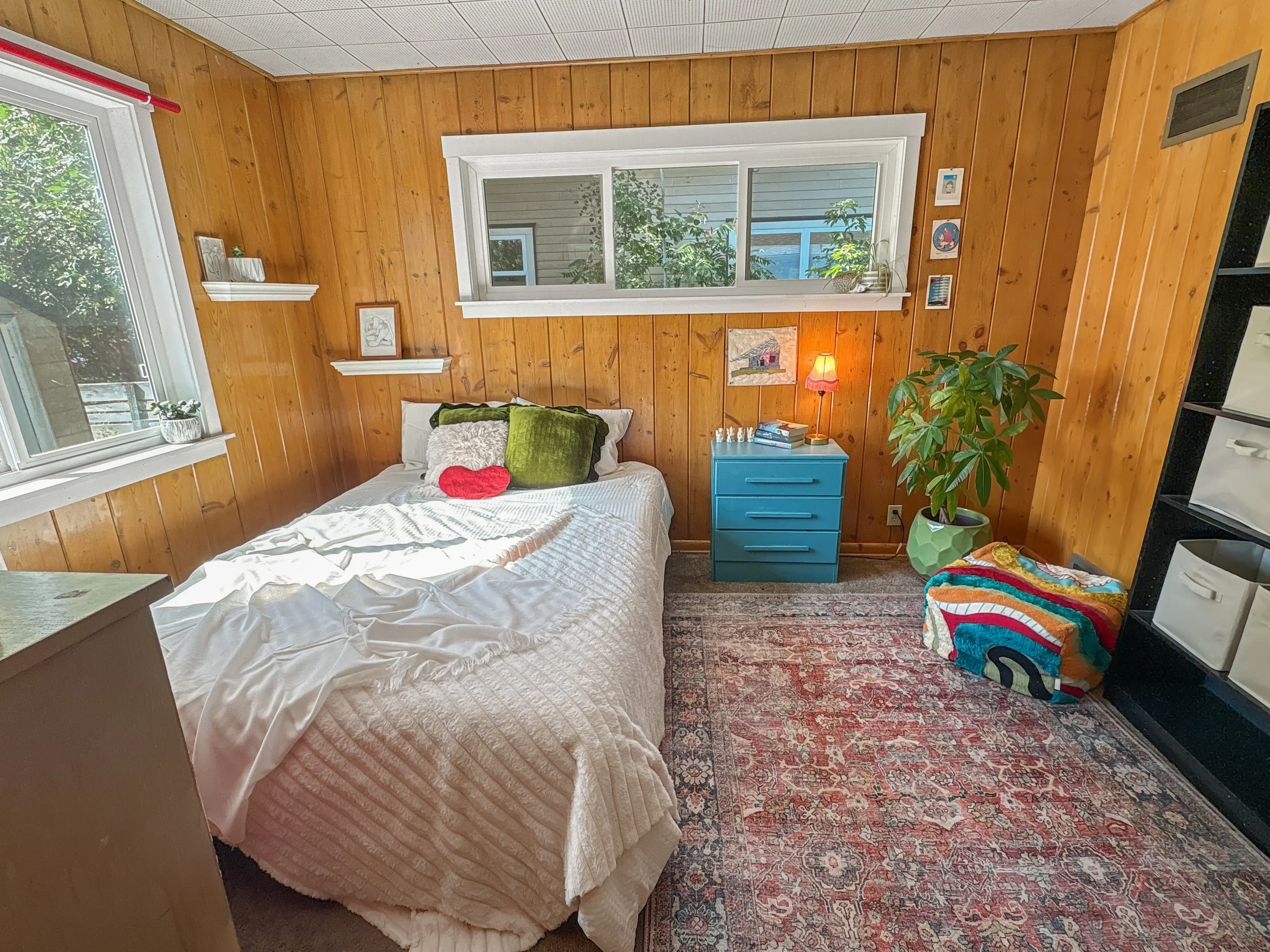 Upstairs Bedroom K.jpg