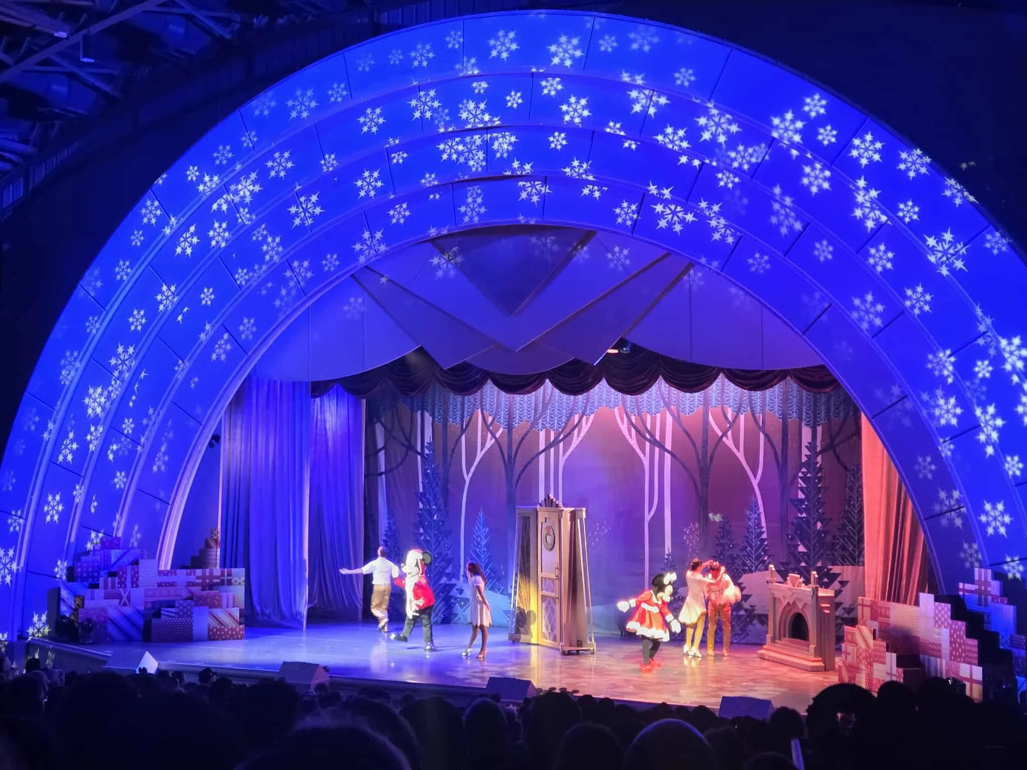 jollywood stage 2.jpg