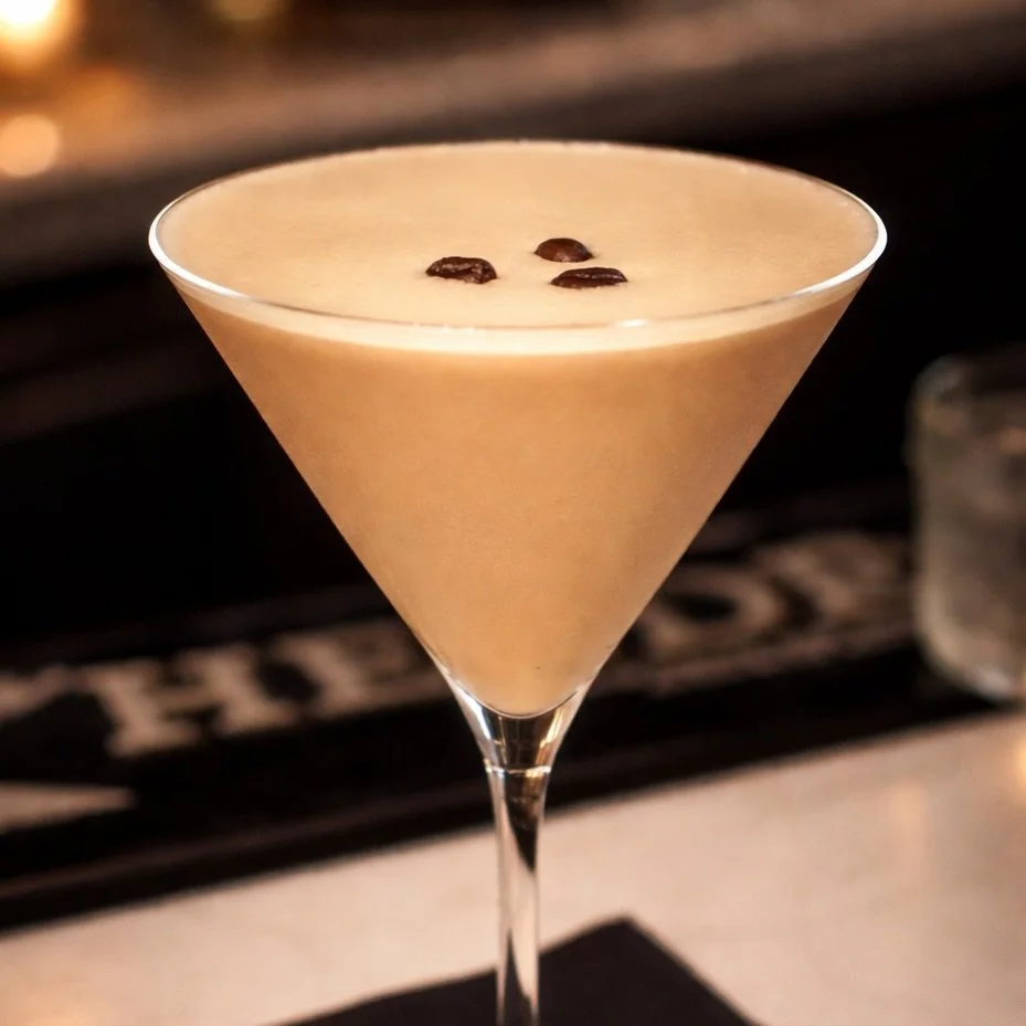HELLLOOOO WEEKEND! Best espresso martinis around, right here at the OVI! #oldvillageinnogunquit
