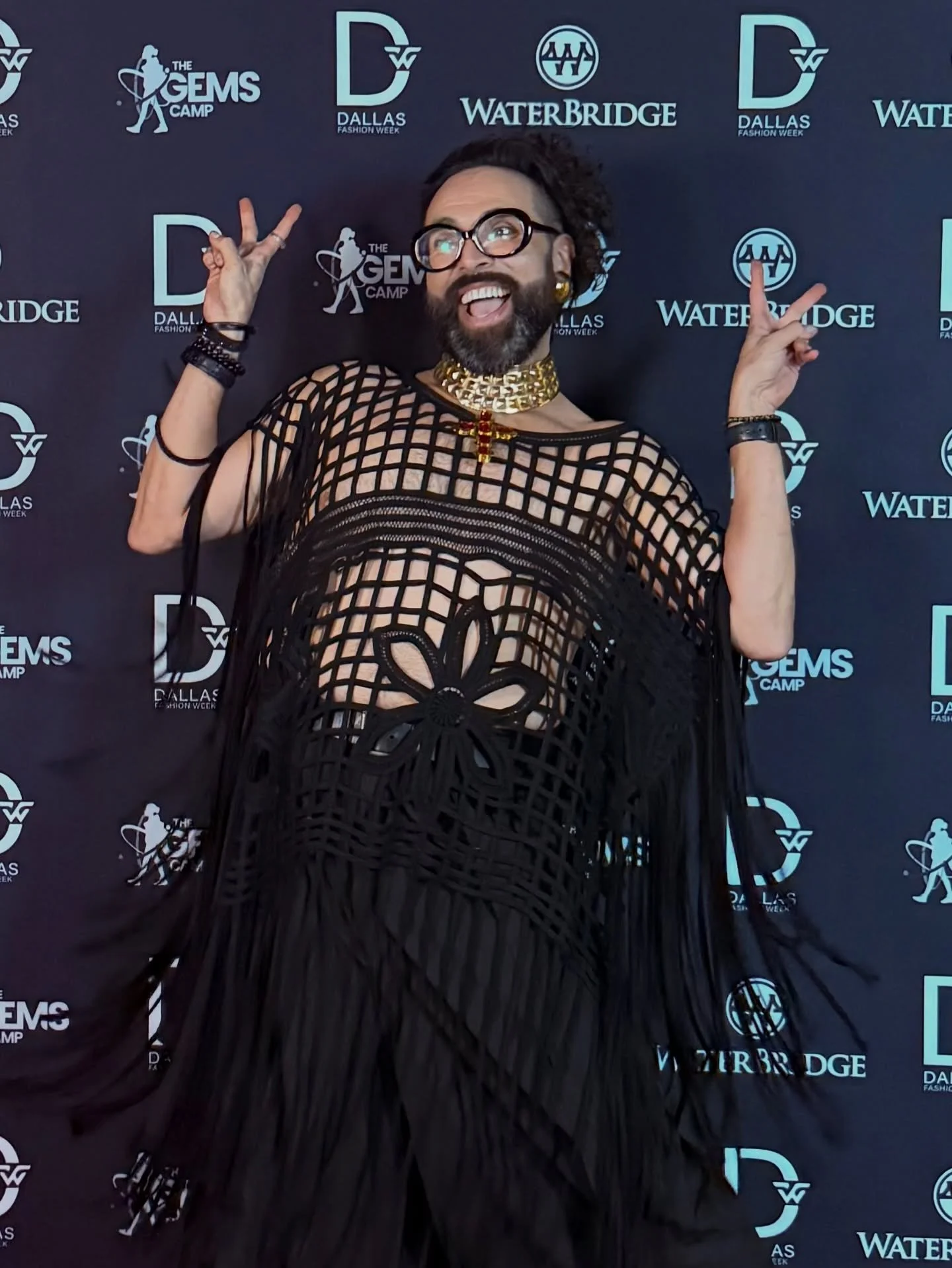 There&rsquo;s healing in letting yourself be seen&hellip; lonjas, stretch marks, and all.

Final night of Dallas Fashion Week.
Third act. Third outfit. Still not sure if I&rsquo;m the main character, the comic relief, or a fabulous Mexican-American g