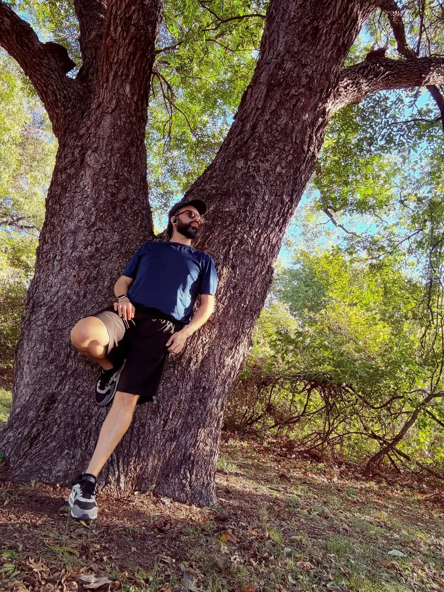 Nature said &ldquo;respira g&uuml;ey... breathe,&rdquo; and I listened.
A little sun, a little sweat, and a lot of peace under this old, wise tree 🌳✨
#loveinthetimeofgrief #memoir #writer #grief #healing #nature #queer #latino #griefjourney #queerwr