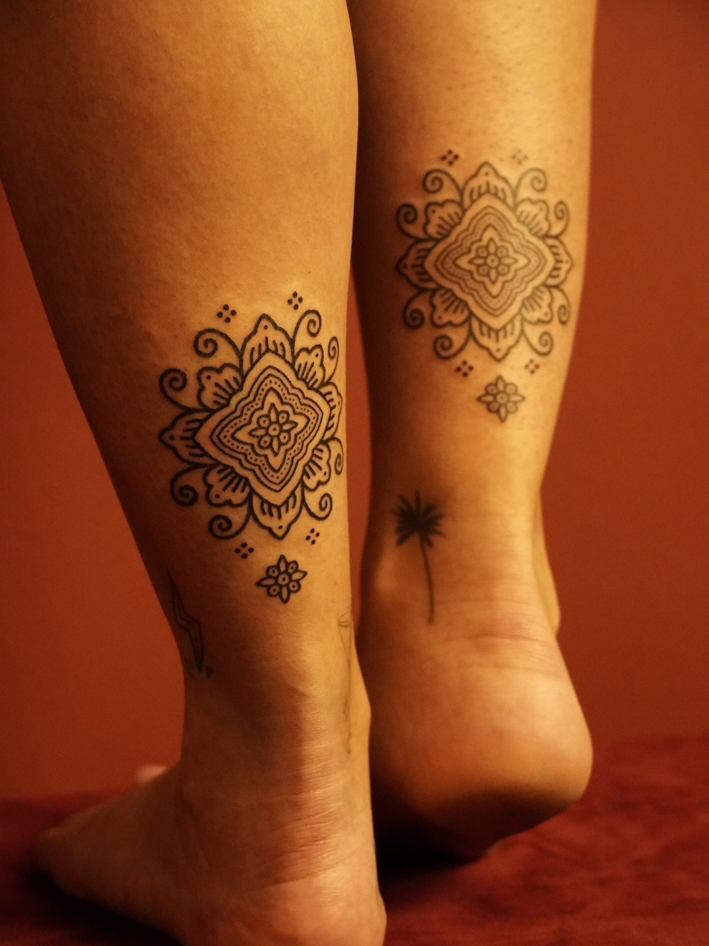 ❈ Done by Handpoke ❈

Symmetrical pair of ornaments, inspired by batik patterns, for lovely Amy. 💖
Thank you so much for being so open to my ideas and for allowing me the absolute creative freedom!

More symmetry please! 
www.pokeahontas.com or iwan