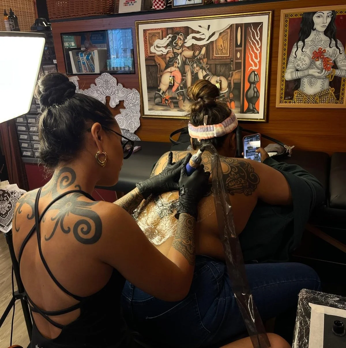 February went by in a flash. Thank you for keeping me busy 🫶🏼💖✨
Books open for April 2026! 

www.pokeahontas.com