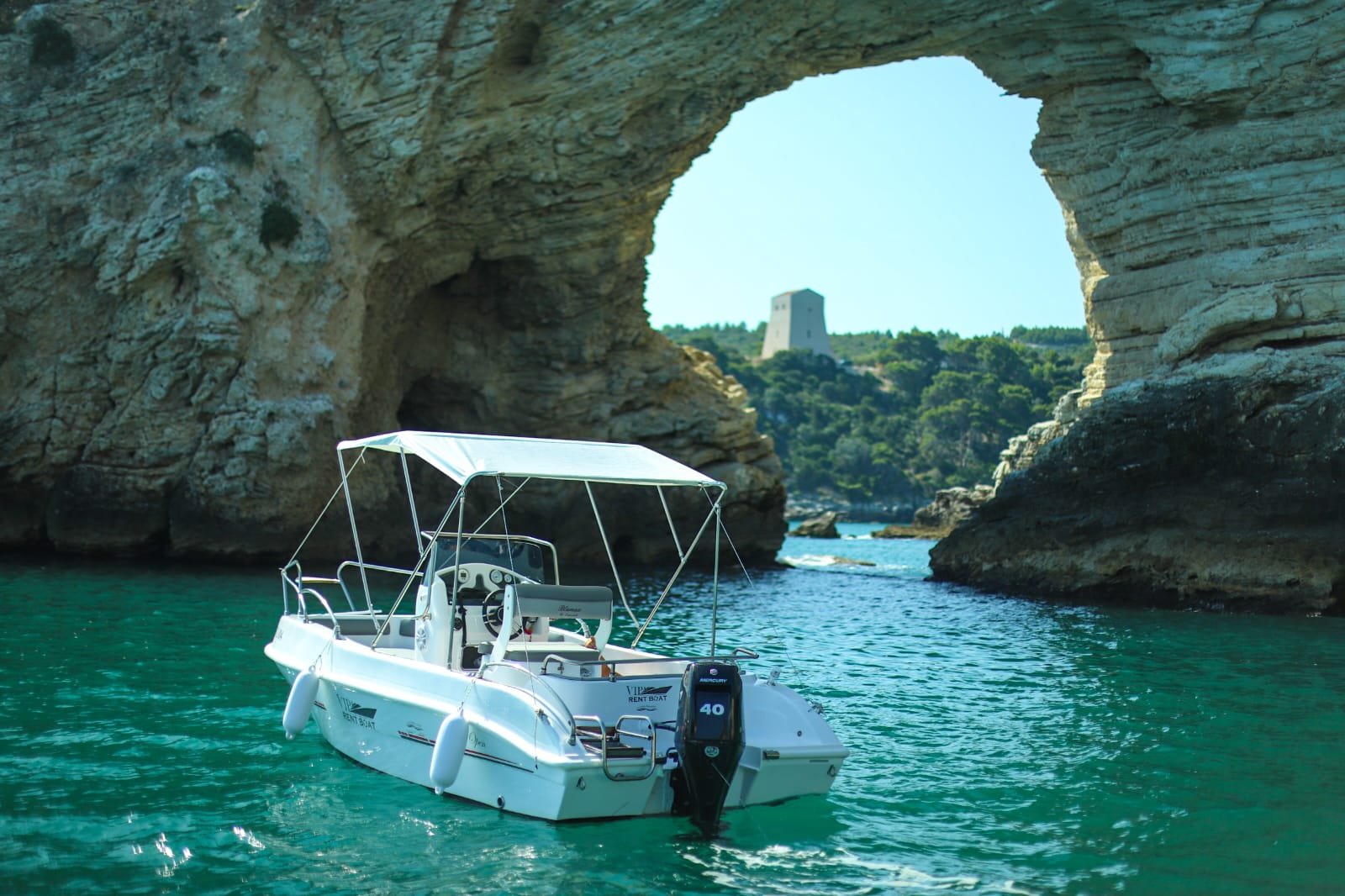 Blumax 19 Pro (6 Passengers Capacity) From €149,99 Per Hour