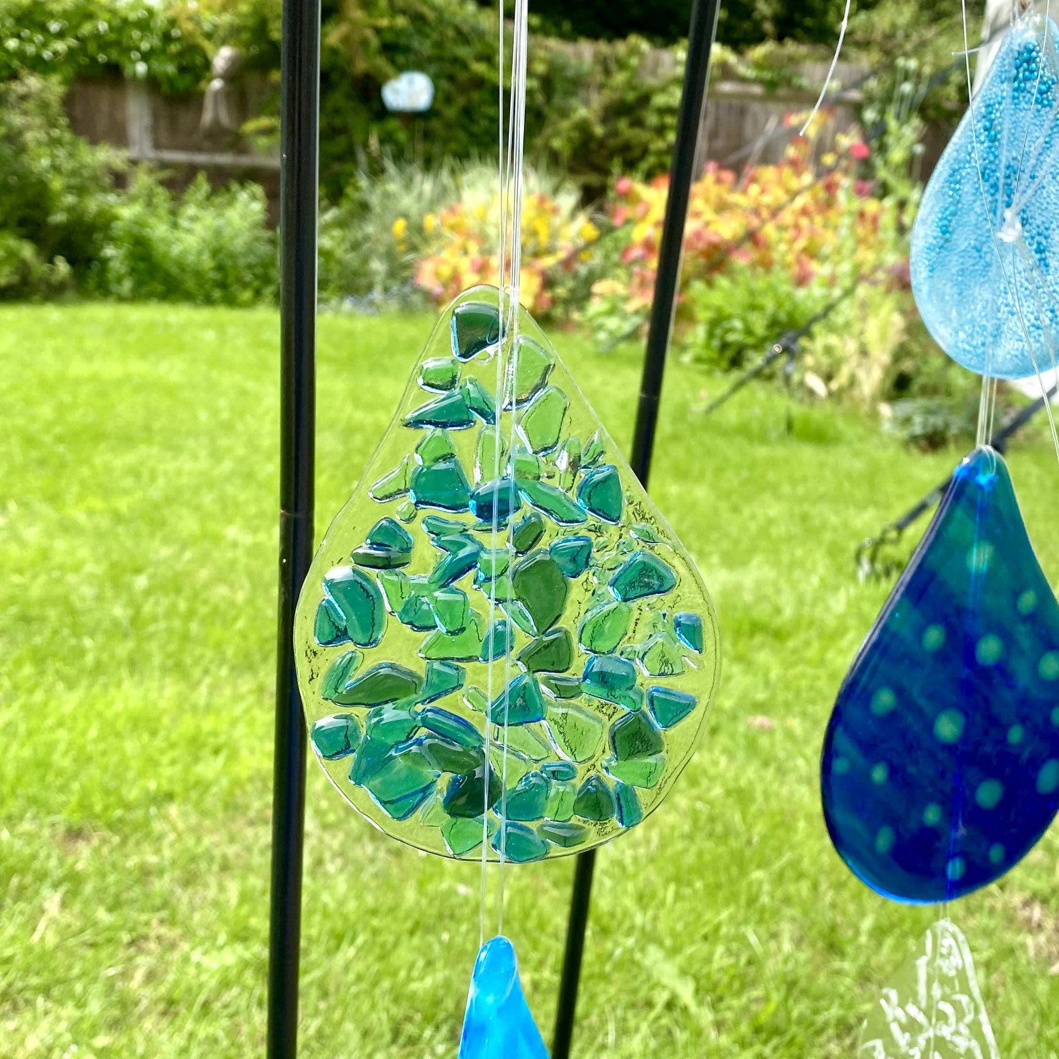 Chunky Blues Small Raindrop